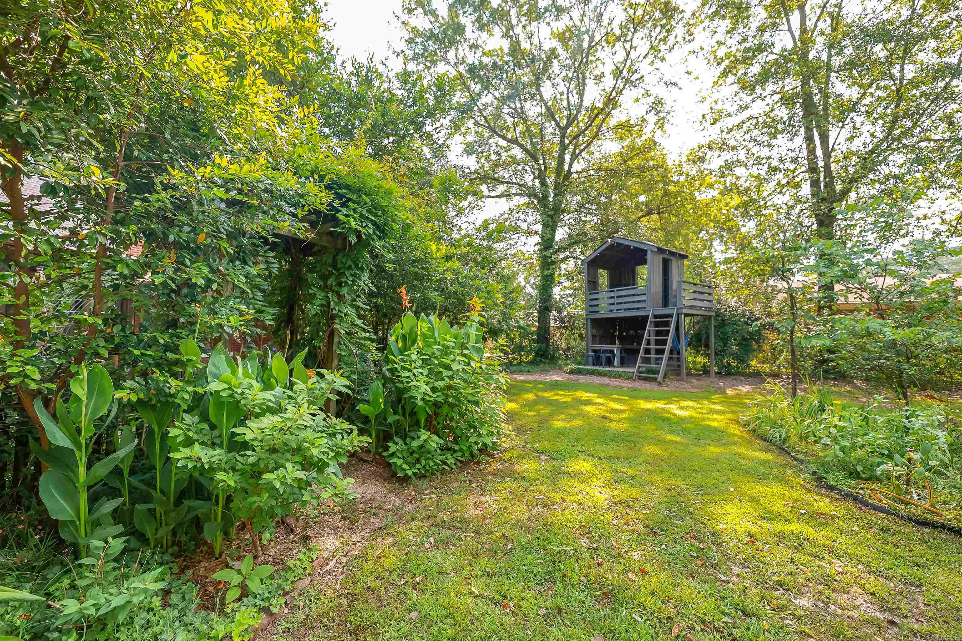 837  Maple St  Camden, AR