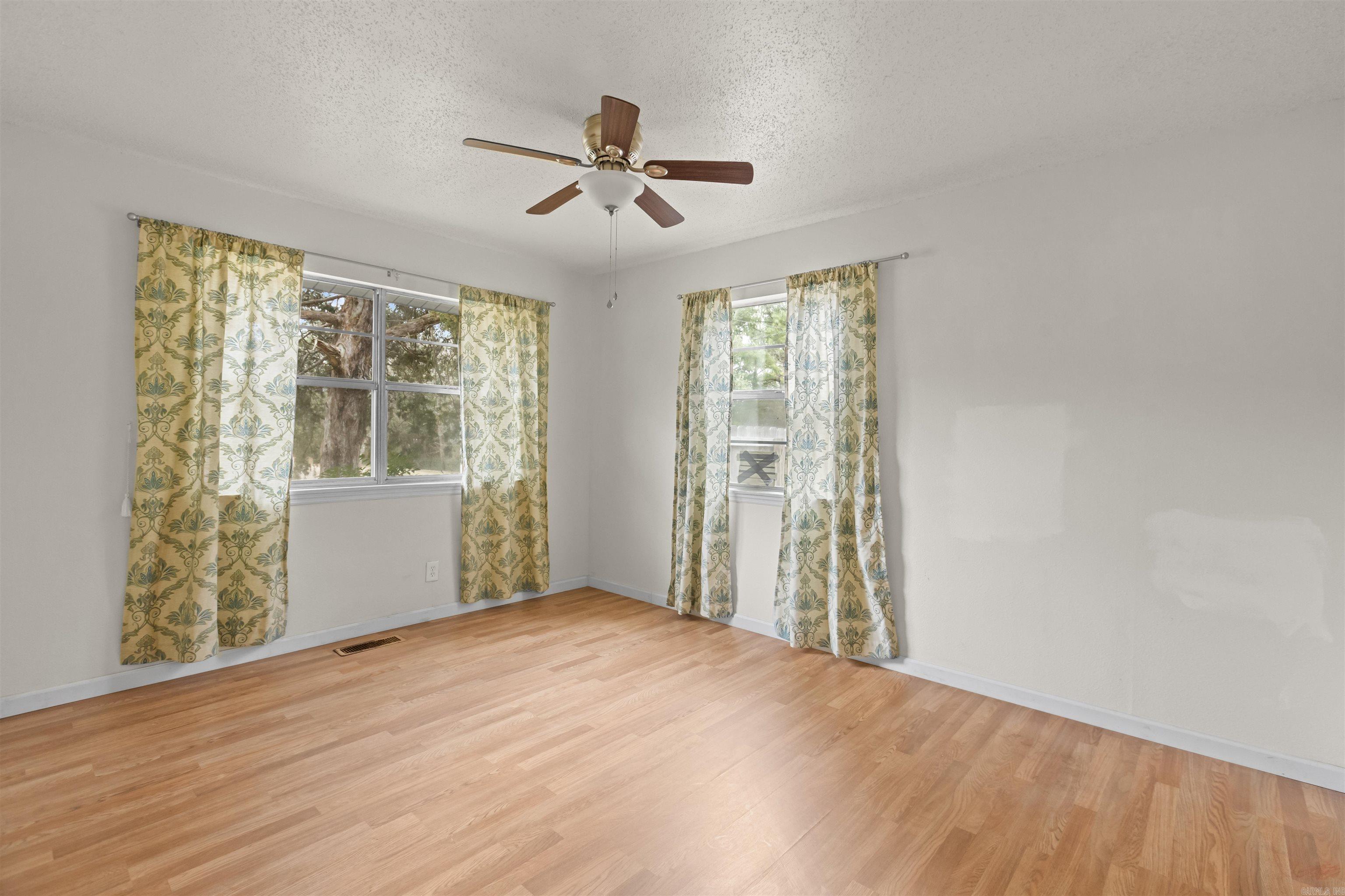 51  MC 5050  Yellville, AR