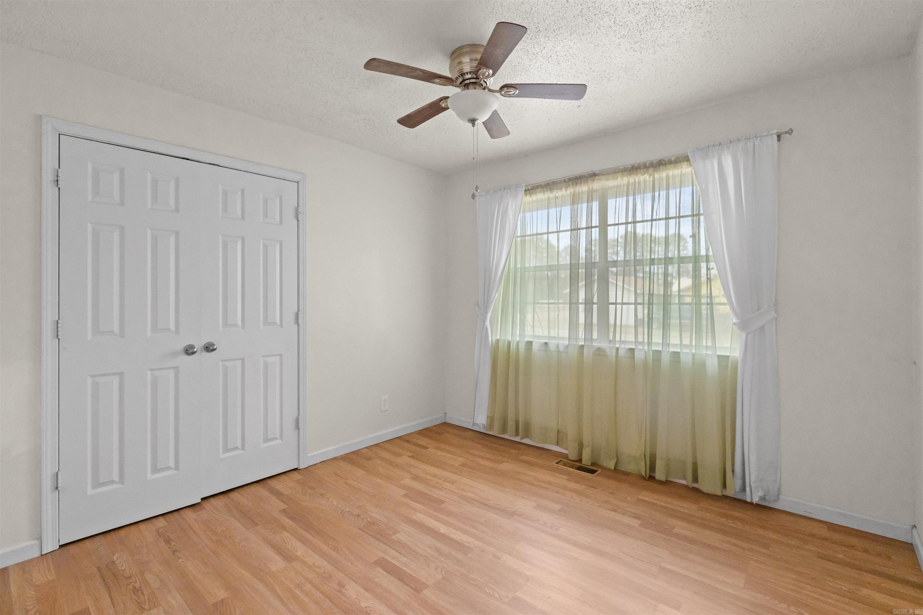 51  MC 5050  Yellville, AR