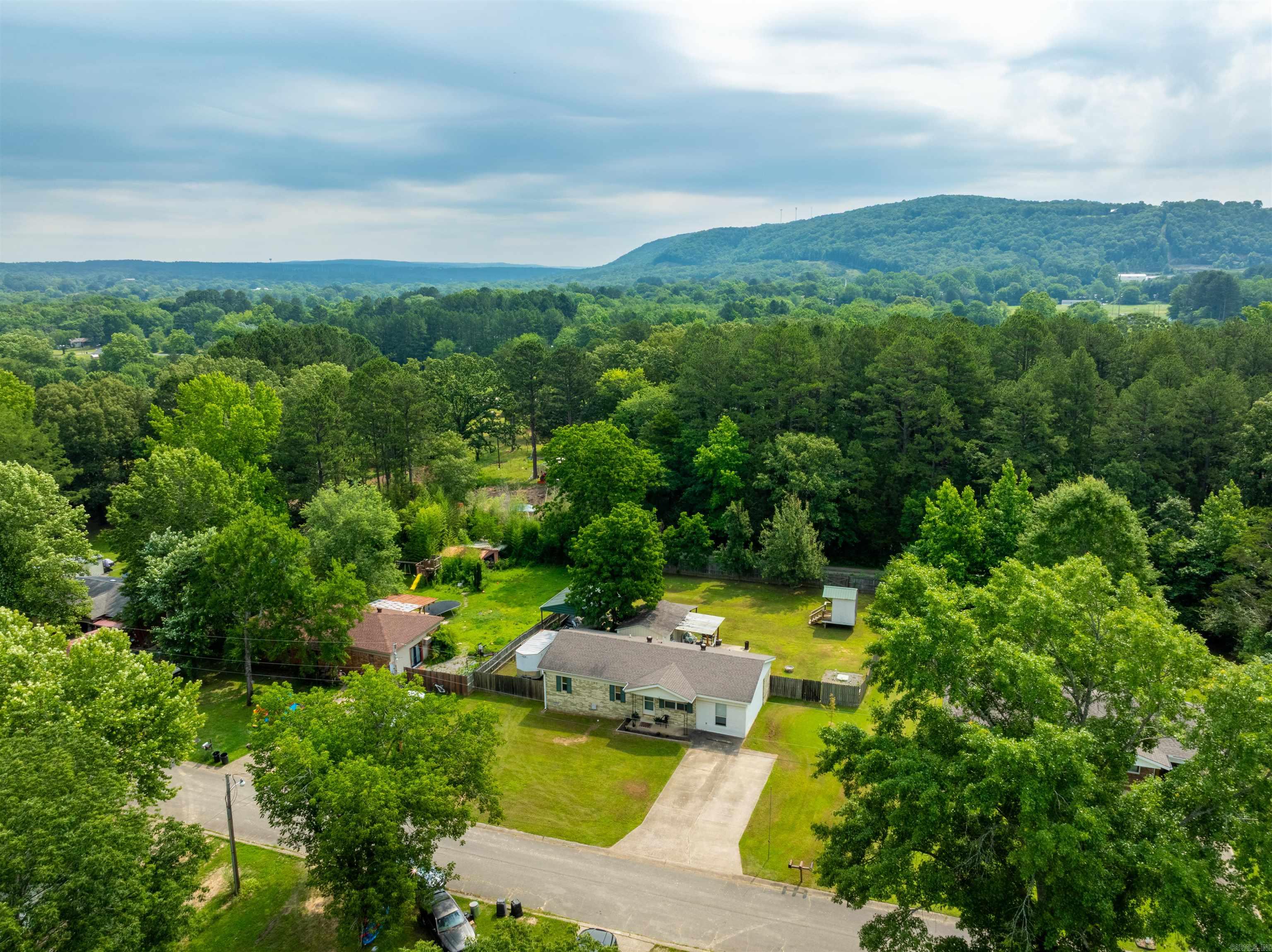 1417  Meadowbrook  Heber Springs, AR