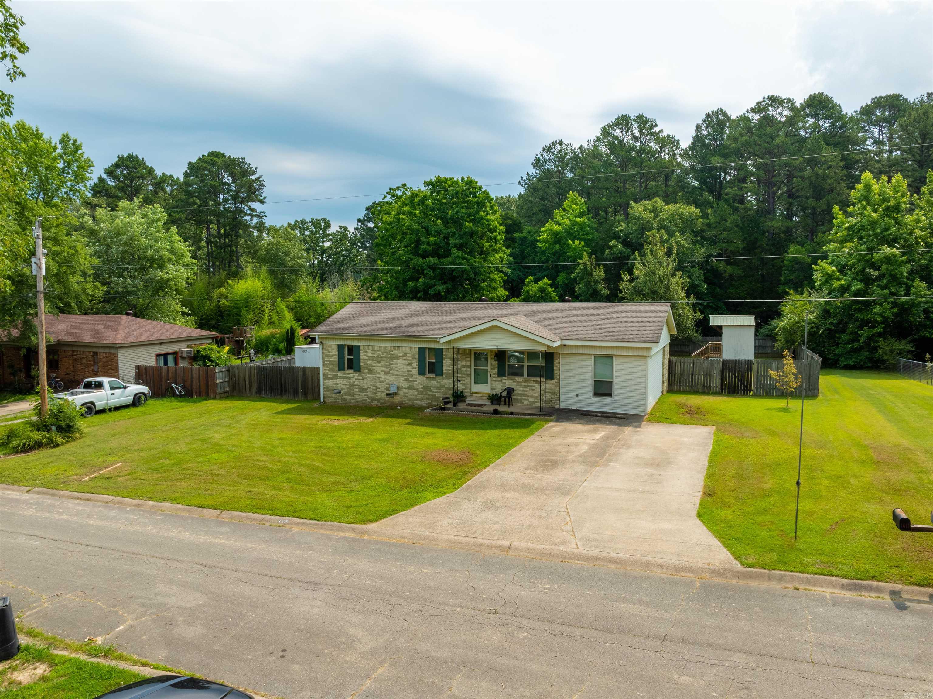 1417  Meadowbrook  Heber Springs, AR