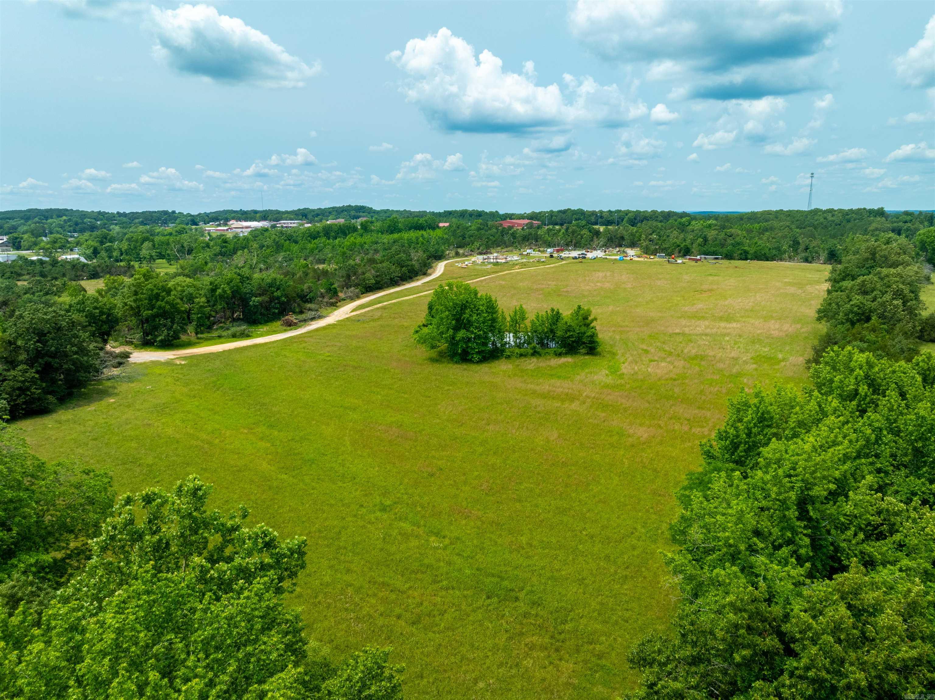 400  North  Cave, AR