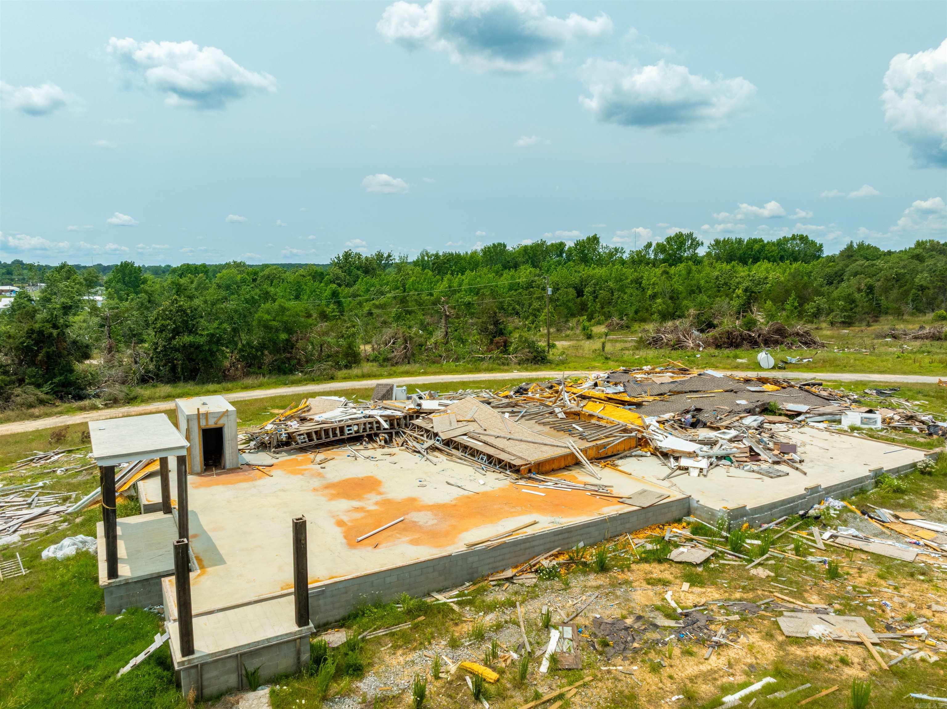 400  North  Cave, AR