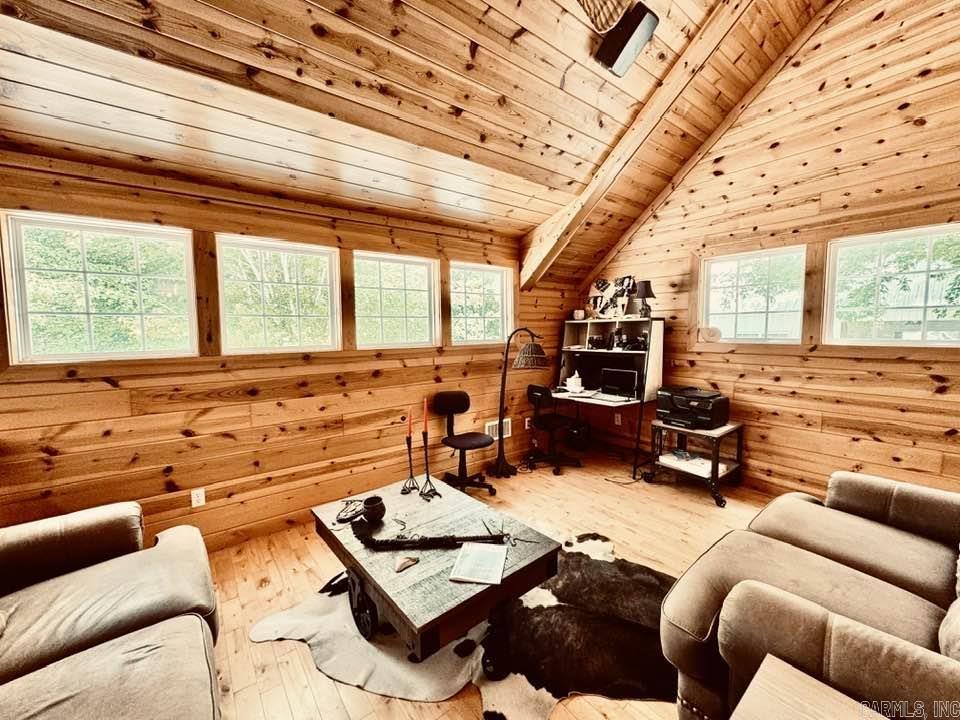 1040/1056 S Riverview  Melbourne, AR
