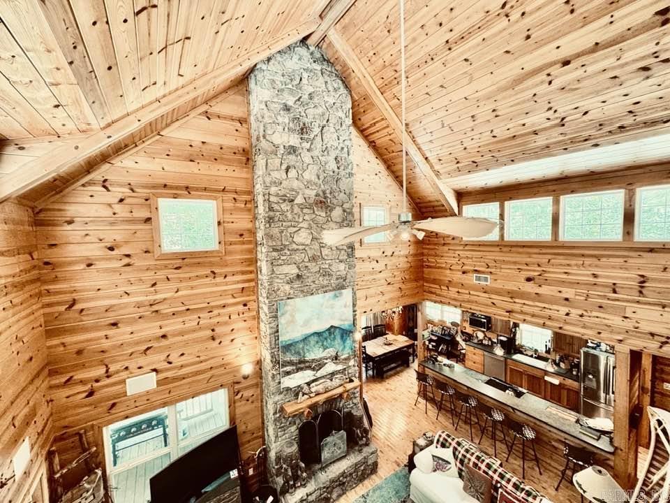 1040/1056 S Riverview  Melbourne, AR
