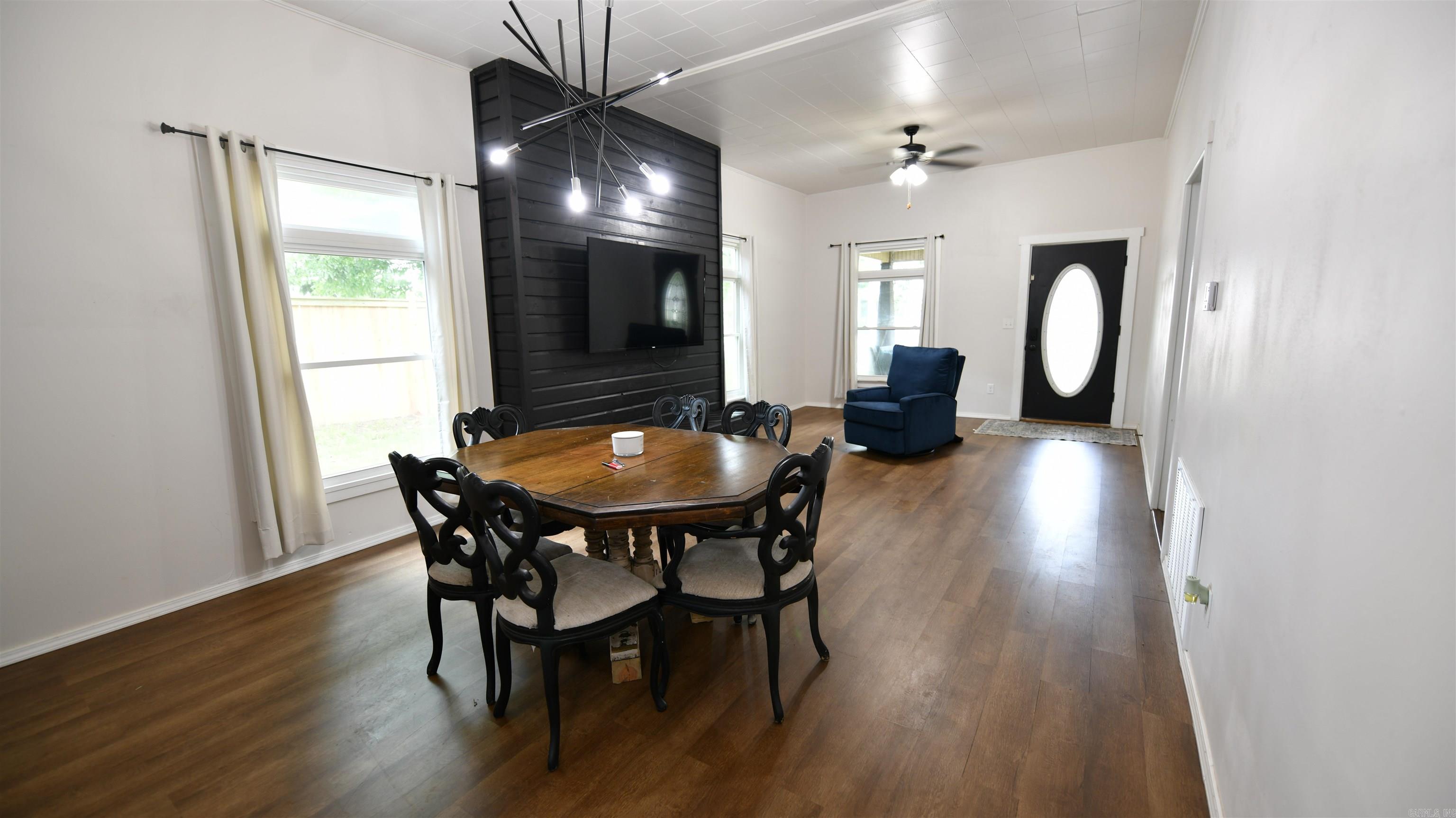705  Twelfth  Mena, AR
