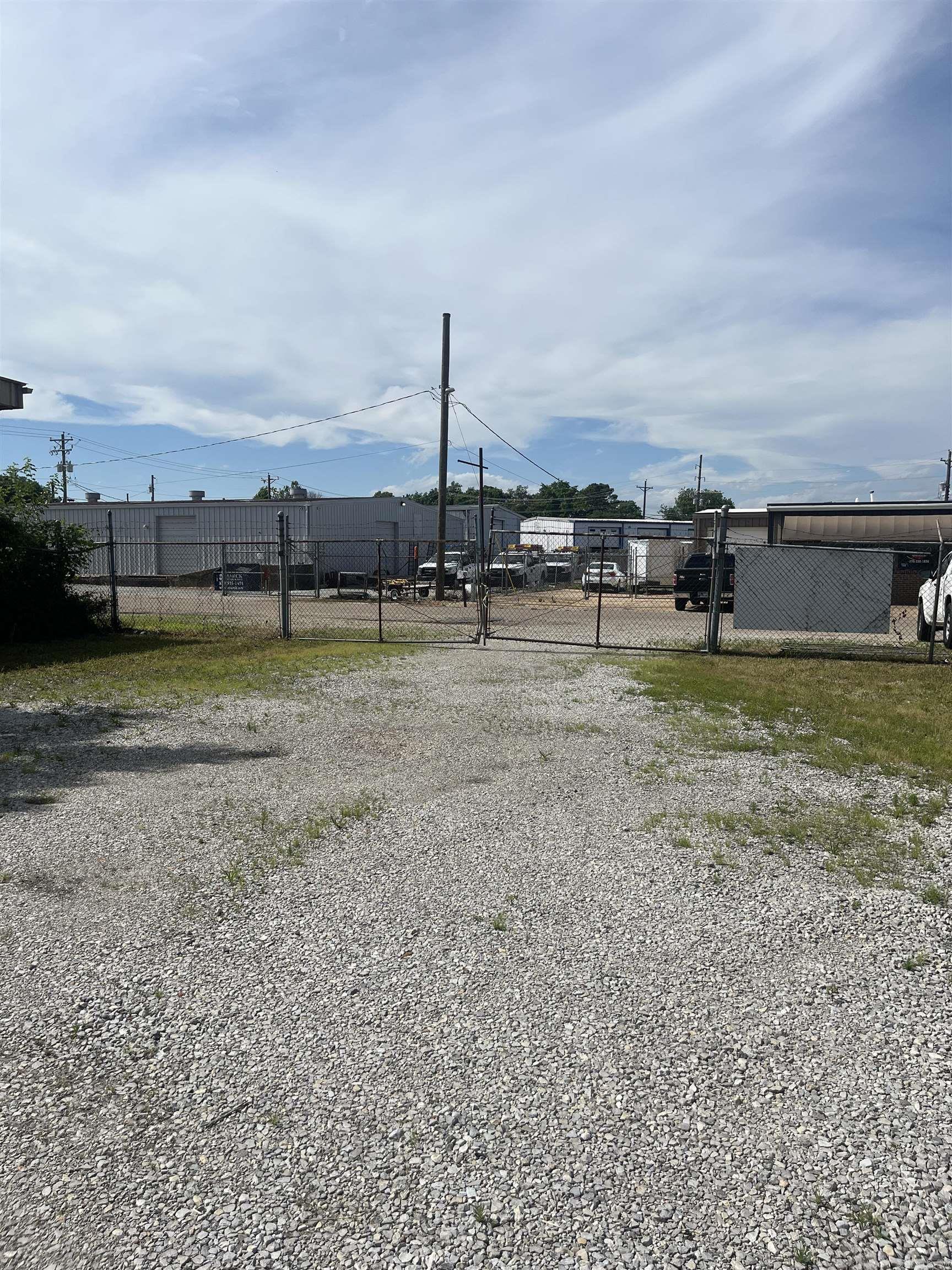 1202 Falls  Jonesboro, AR