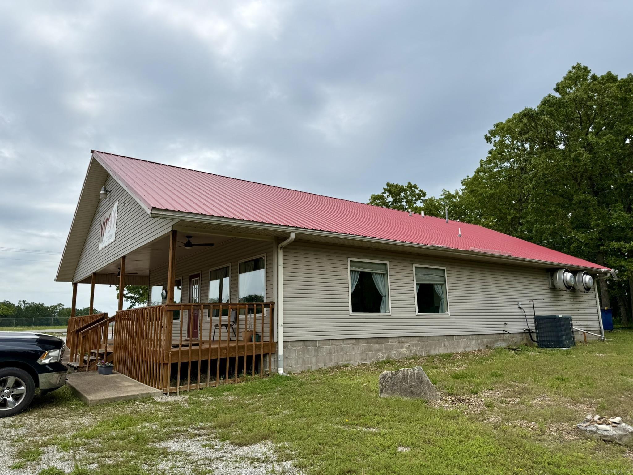 700 S 4th Street  Horseshoe Bend, AR