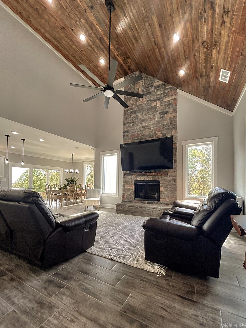 38  Oak Ridge Drive  Henderson, AR