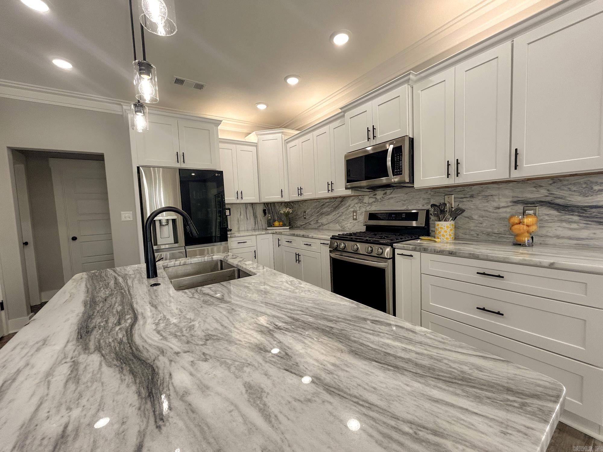 38  Oak Ridge Drive  Henderson, AR