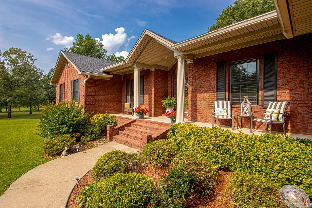111  Country Oaks  Malvern, AR