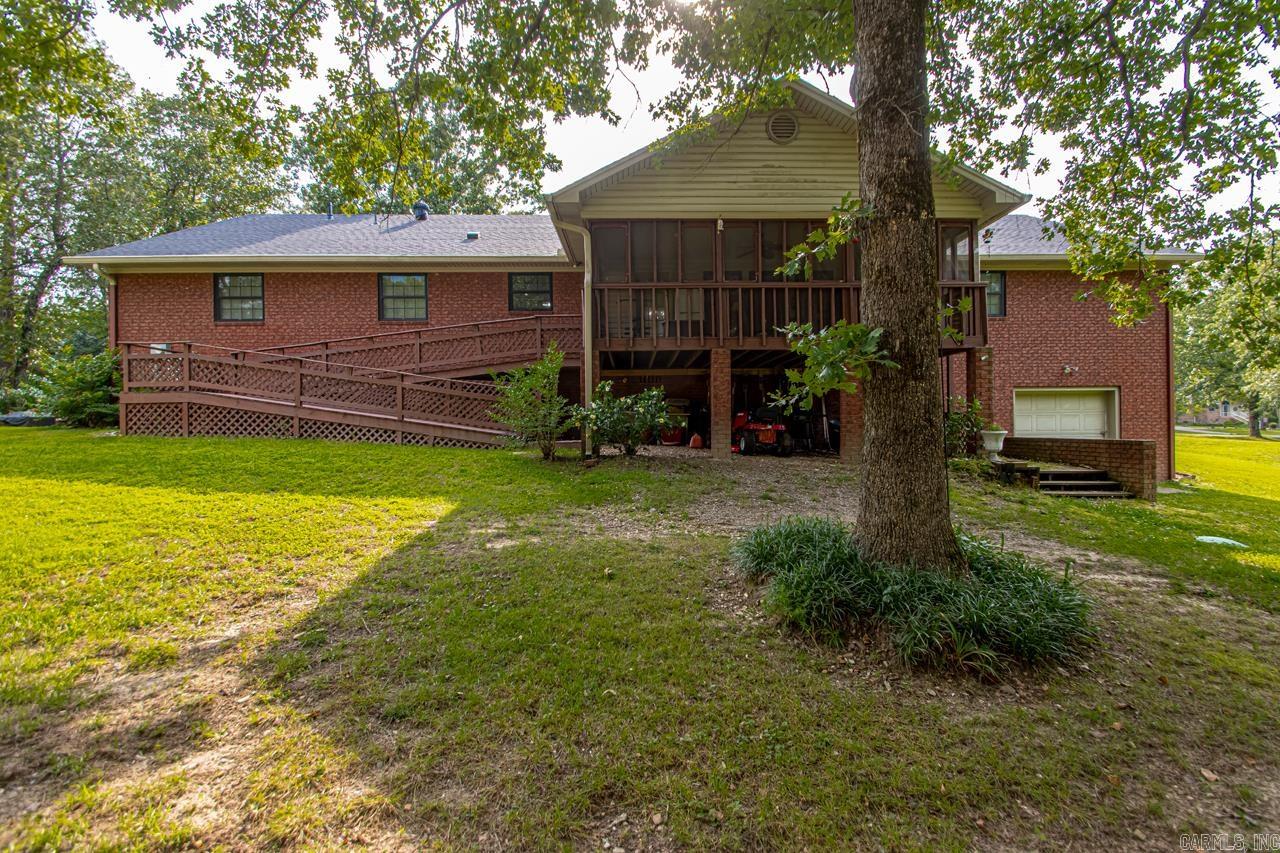 111  Country Oaks  Malvern, AR