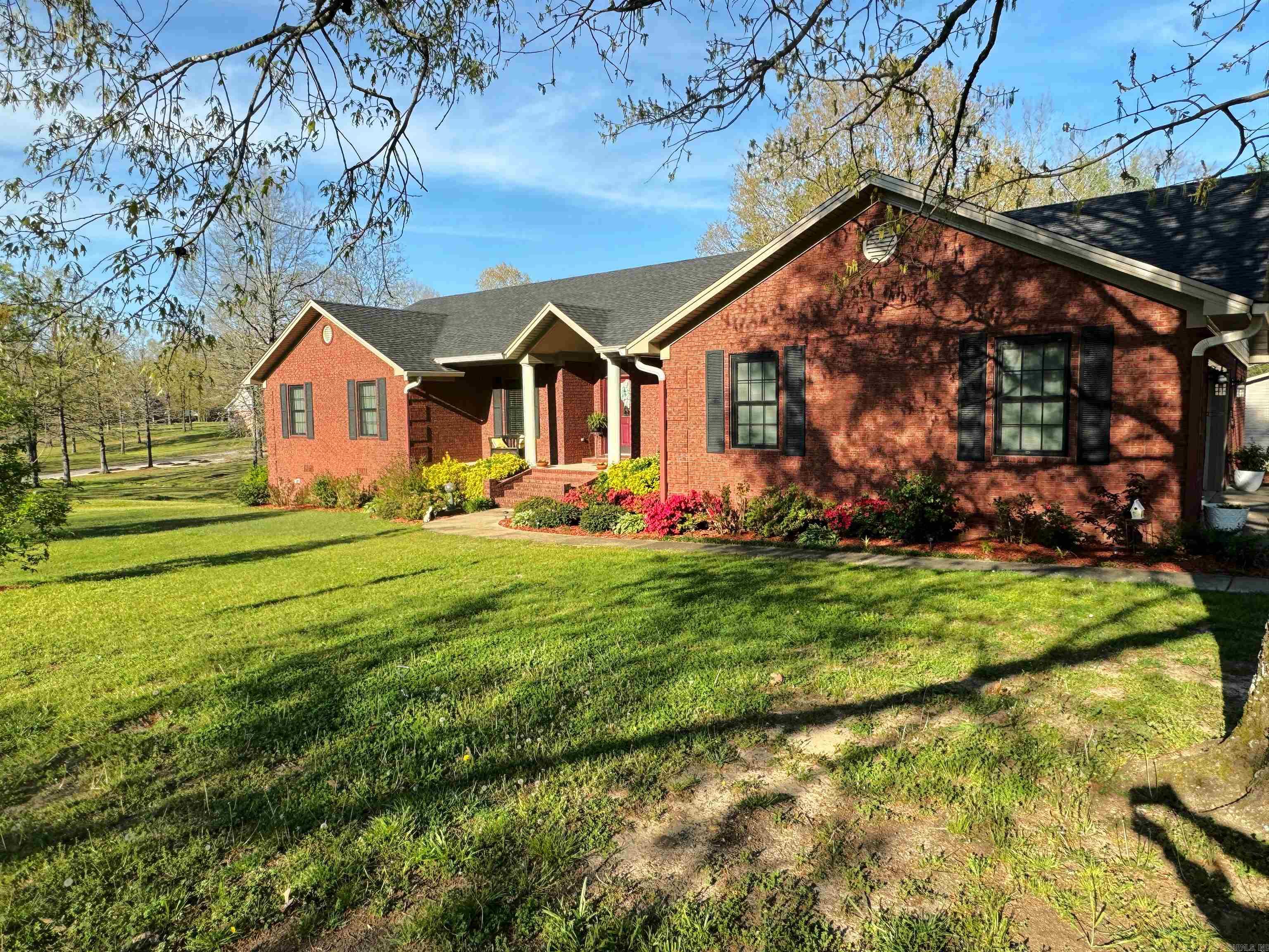 111  Country Oaks  Malvern, AR