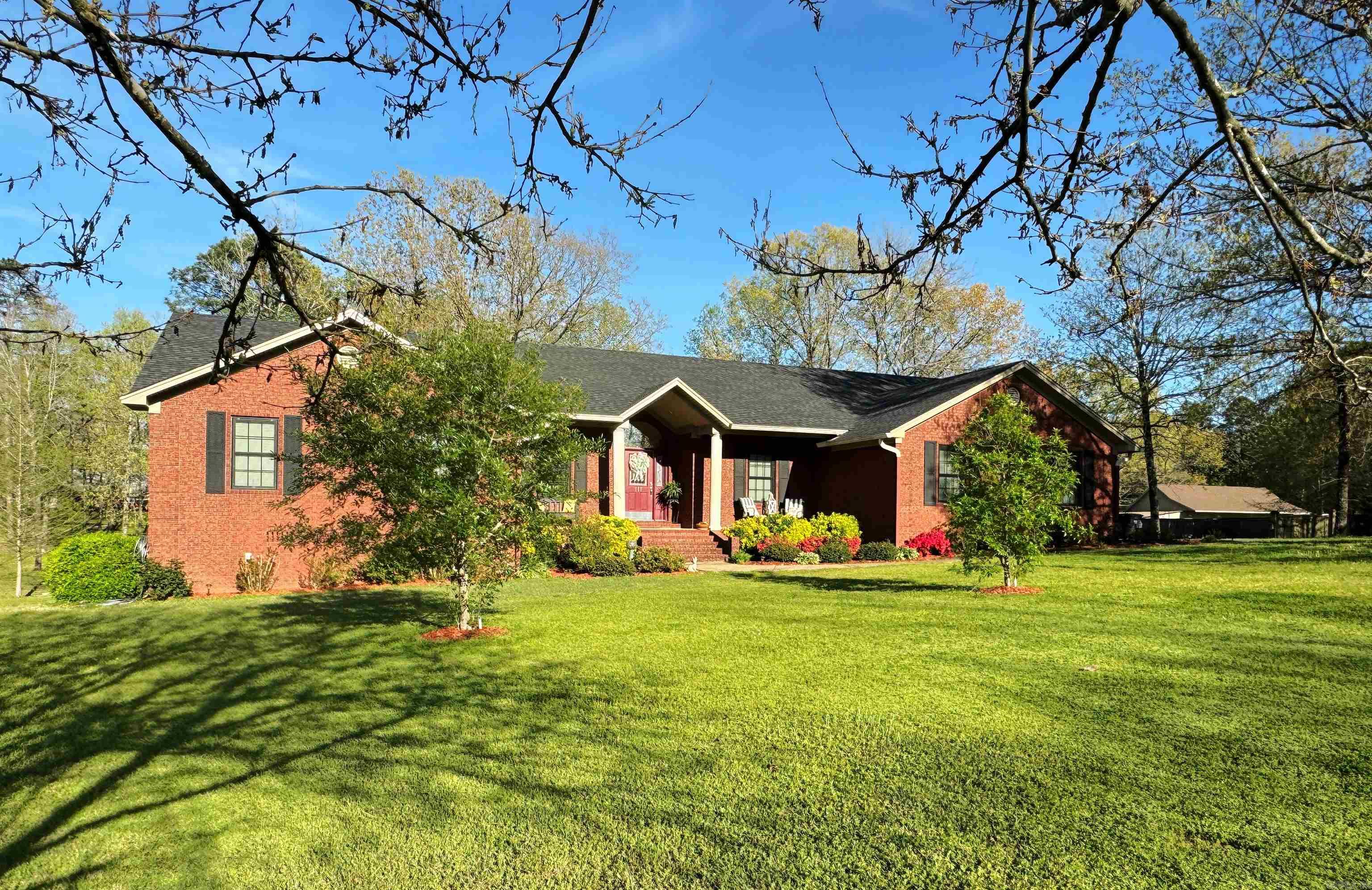 111  Country Oaks  Malvern, AR