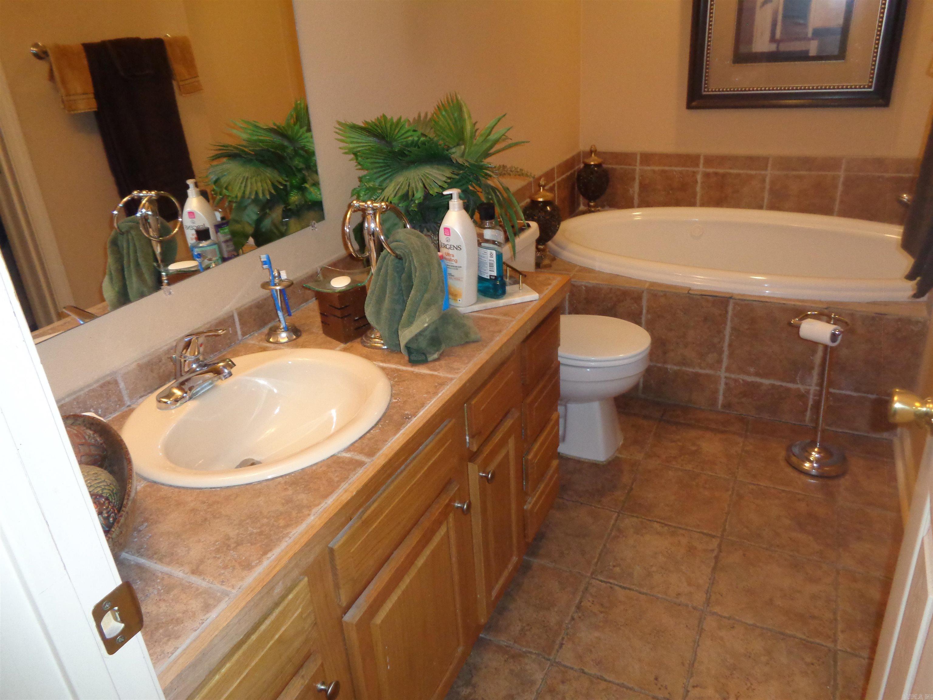 2508  Lehigh  Little Rock, AR