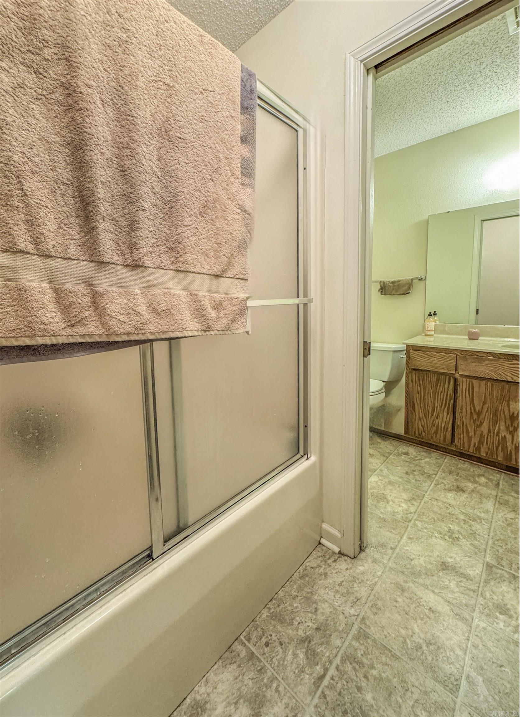 1  Lindsay  Hot Springs Village, AR