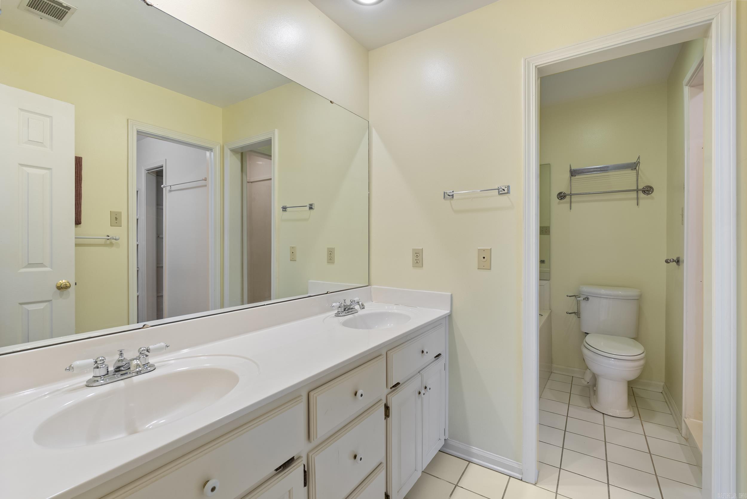 157 South Broadview  Greenbrier, AR