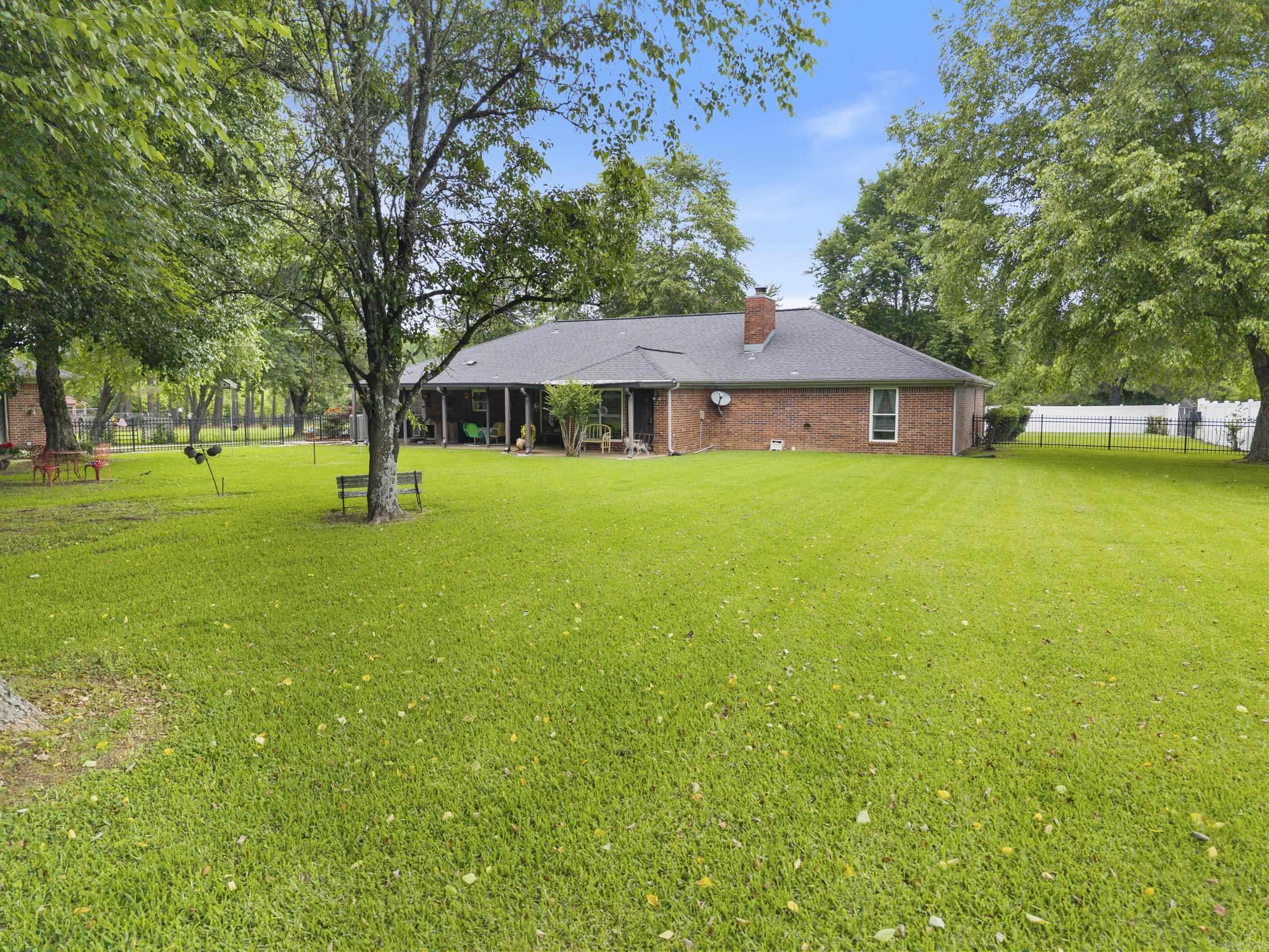 157  S Broadview  Greenbrier, AR