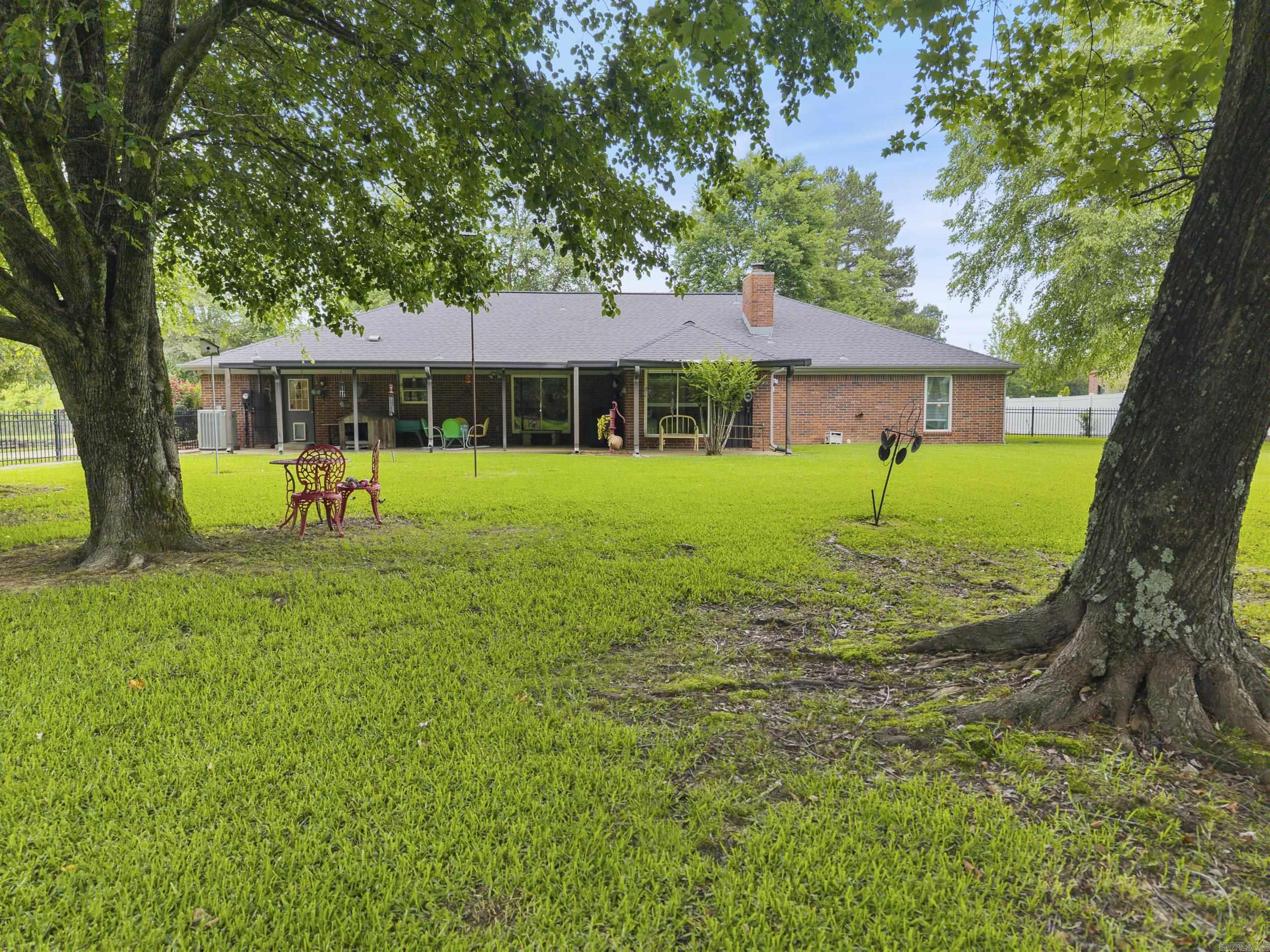 157  S Broadview  Greenbrier, AR