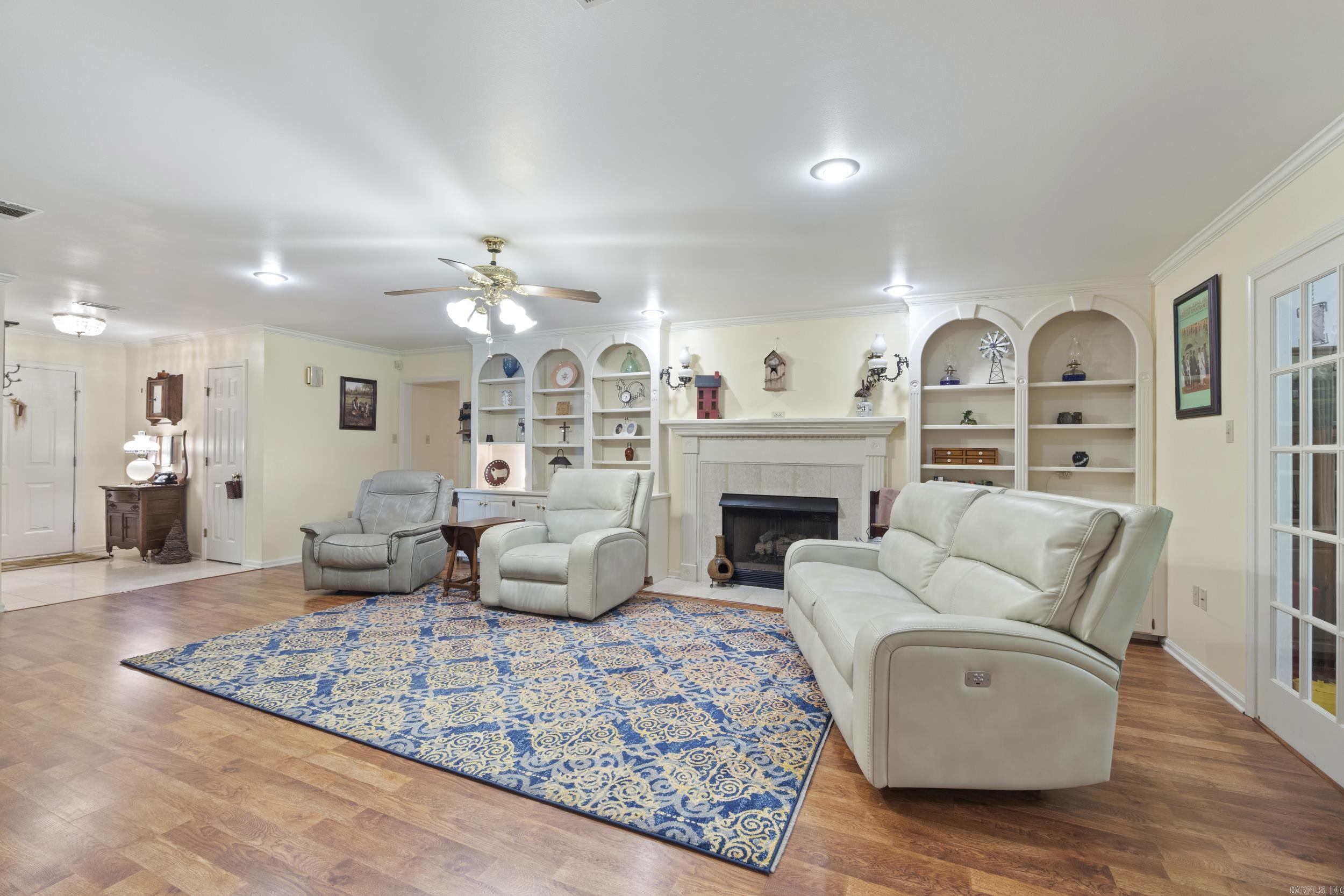 157  S Broadview  Greenbrier, AR