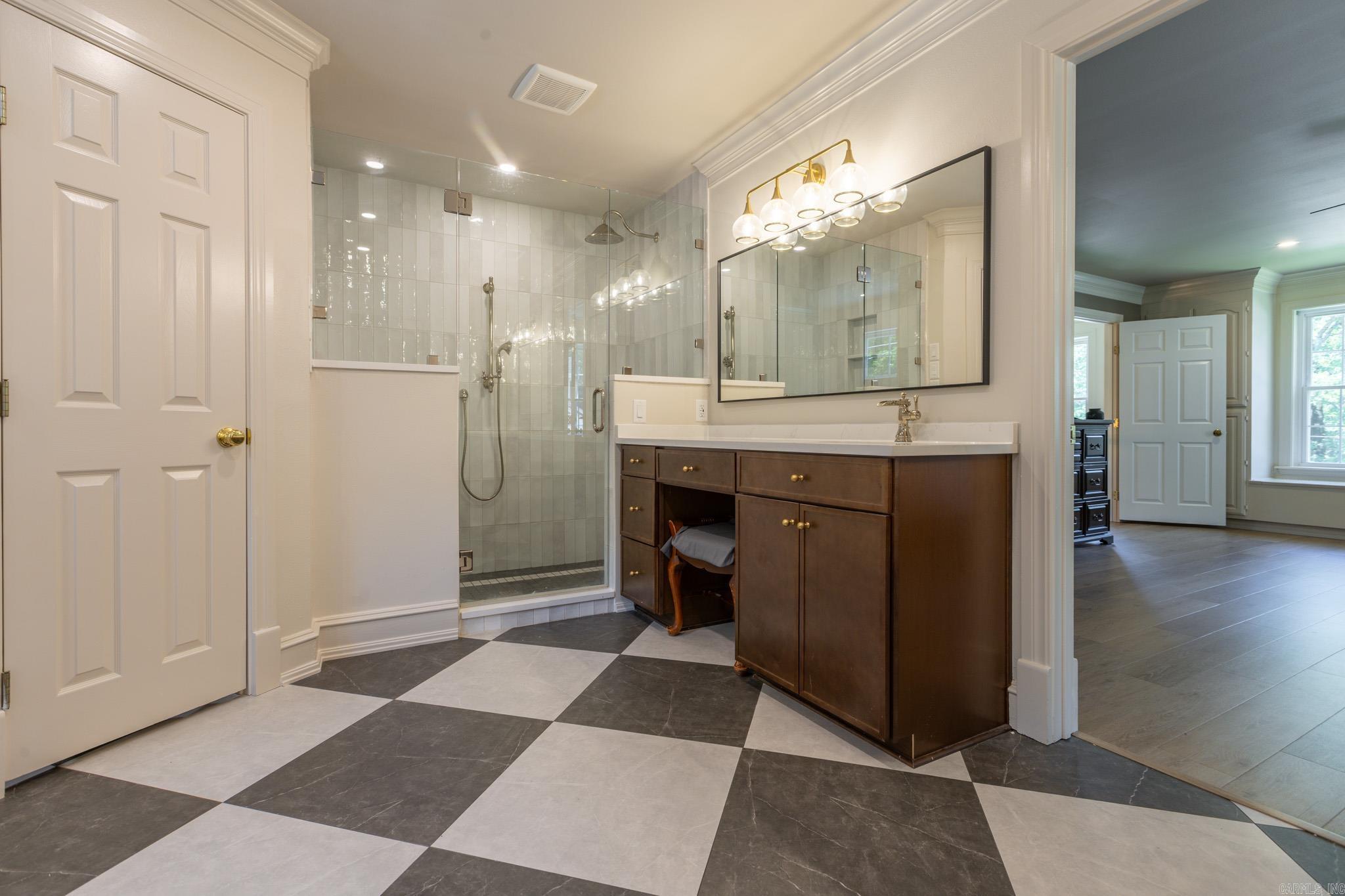 40  Tennyson Ct  North Little Rock, AR