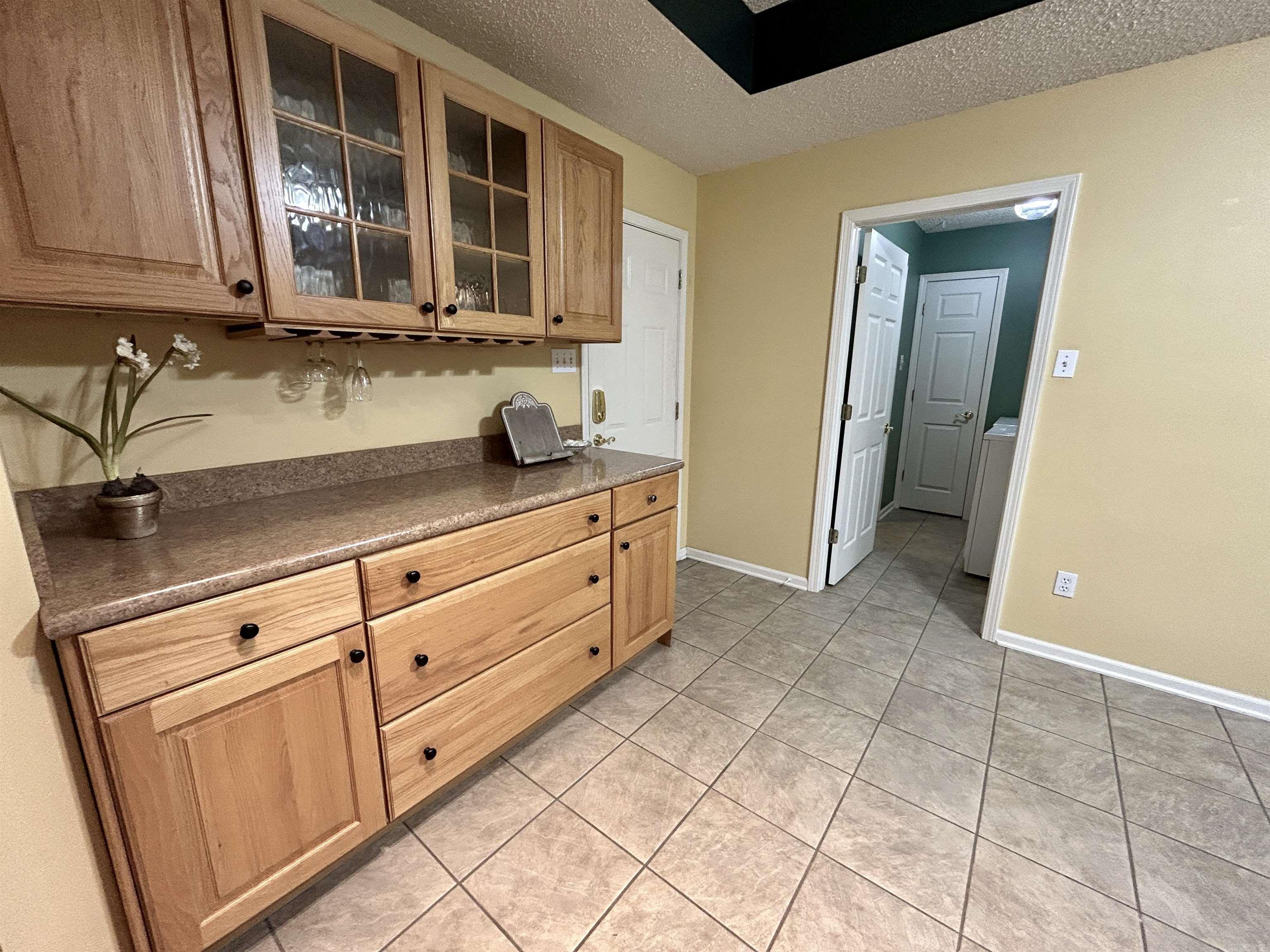 1828  DOVE  Benton, AR
