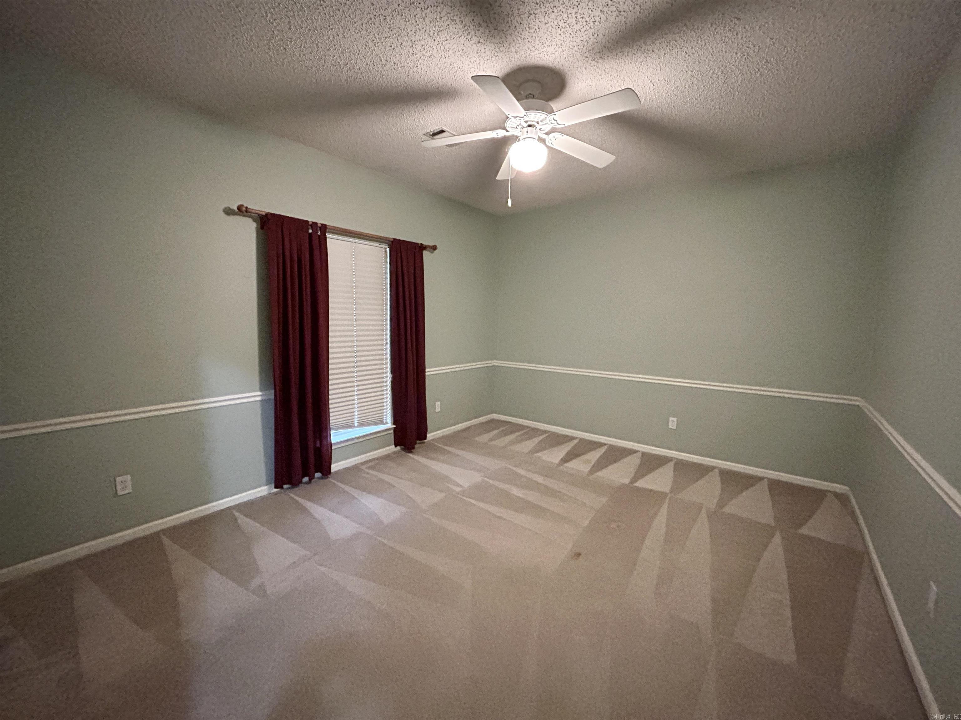 1828  DOVE  Benton, AR