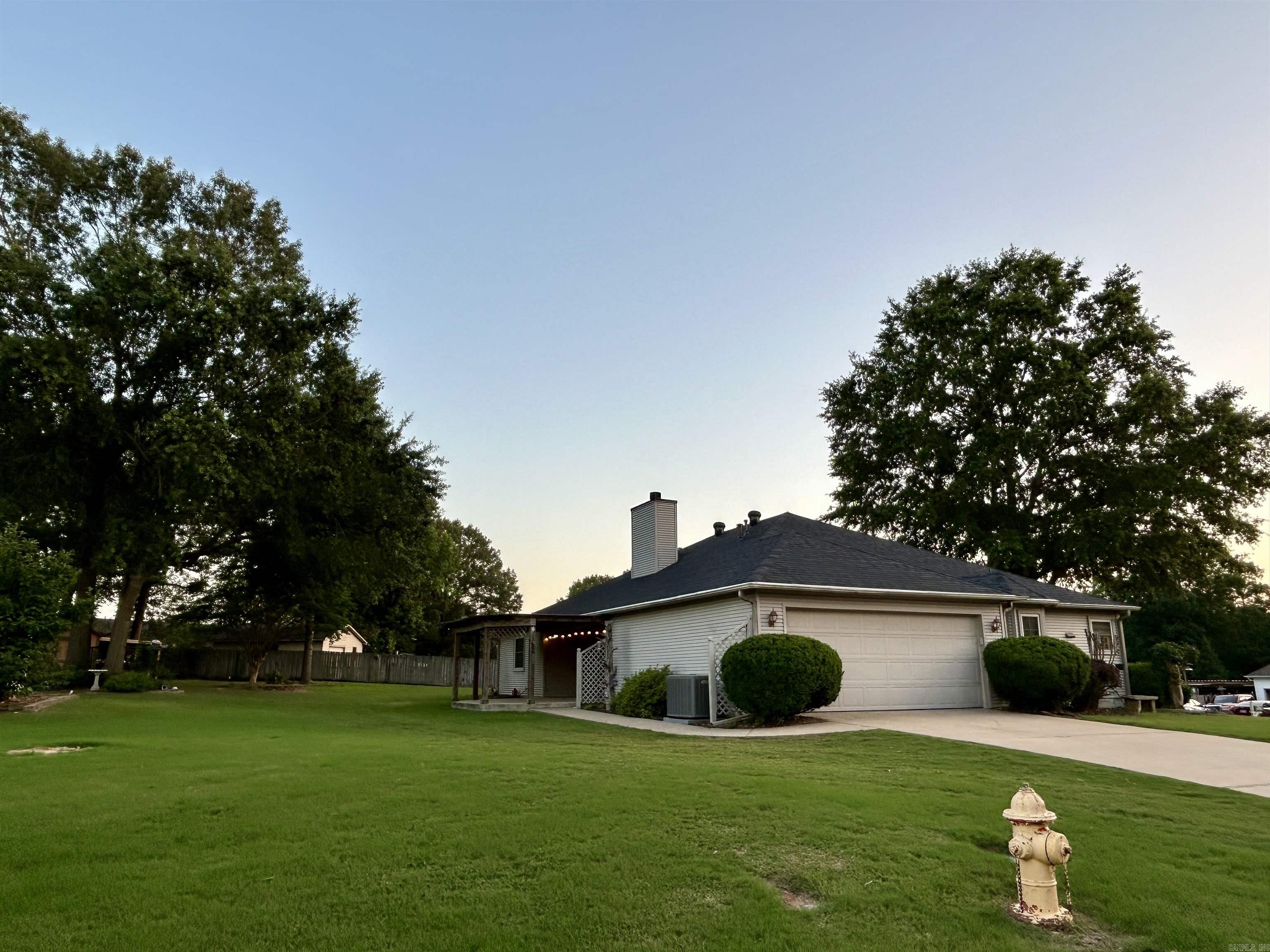 1828  DOVE  Benton, AR