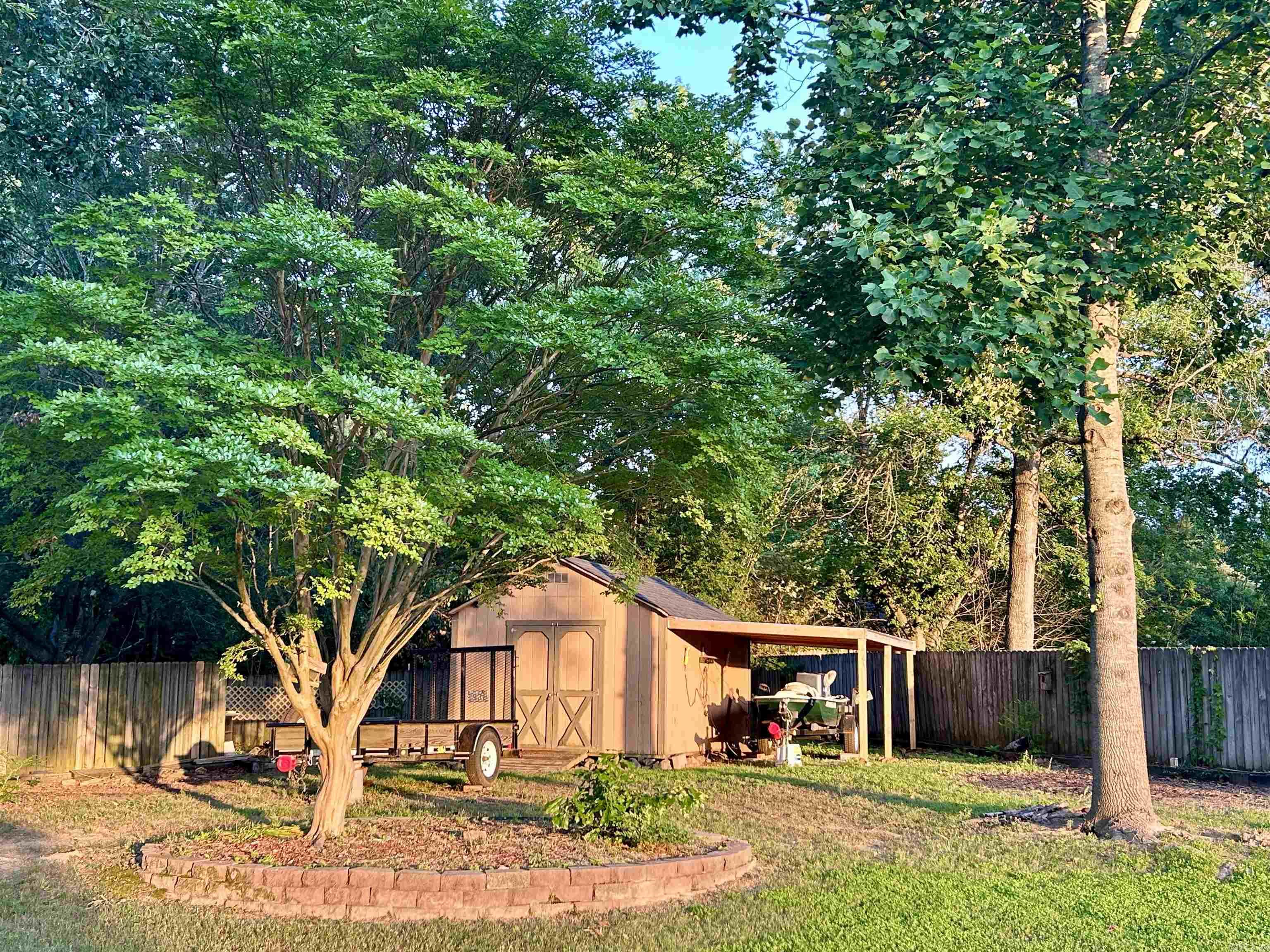 1828  DOVE  Benton, AR