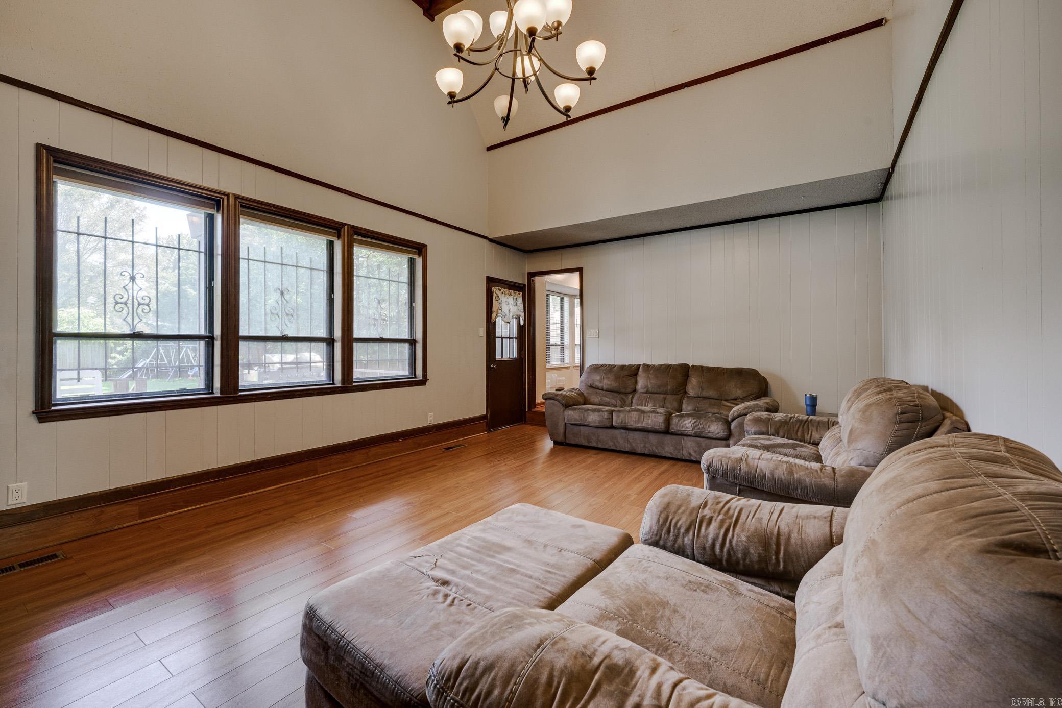 4  Foxboro  Jacksonville, AR