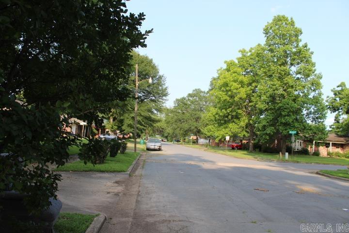 2507 E 10th  Pine Bluff, AR