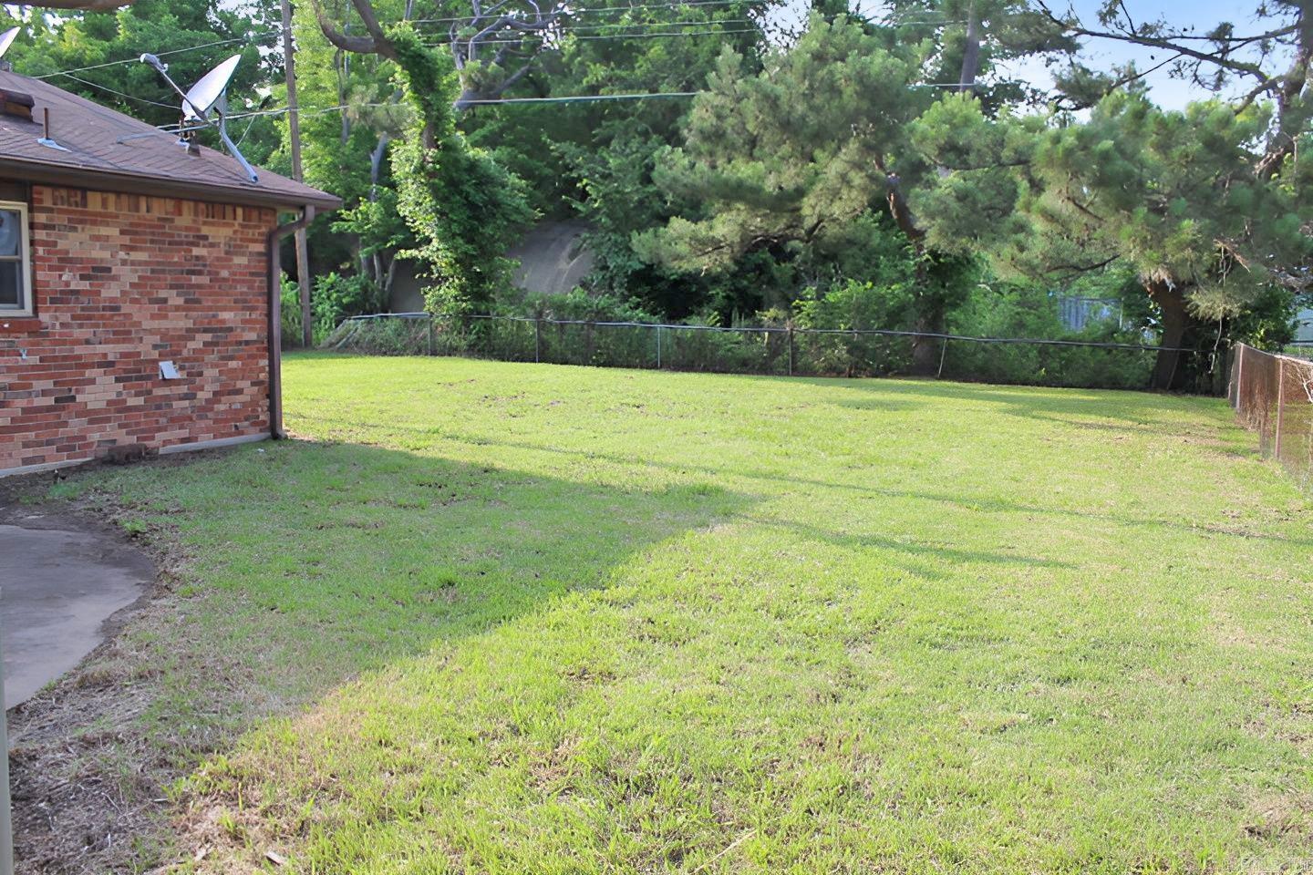 2507 E 10th  Pine Bluff, AR