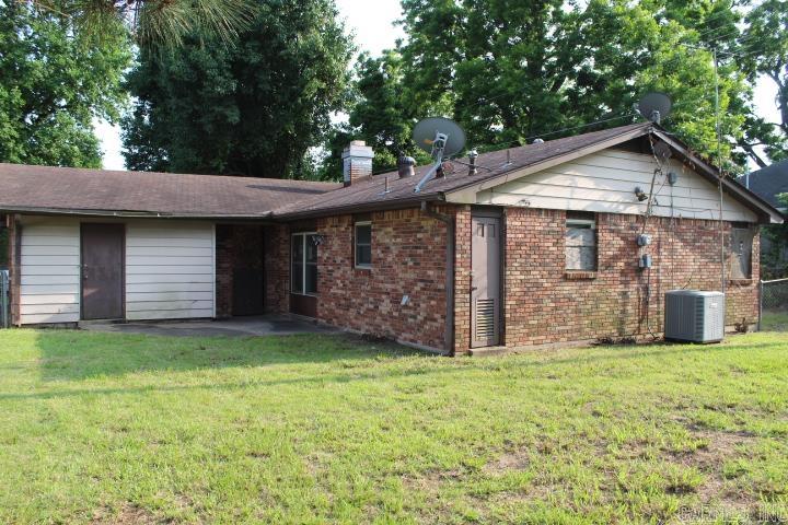 2507 E 10th  Pine Bluff, AR