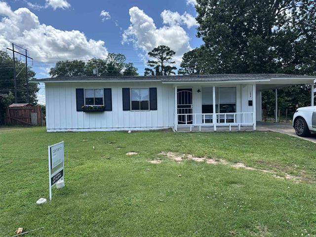 1004  Bloomfield Dr.  Pine Bluff, AR