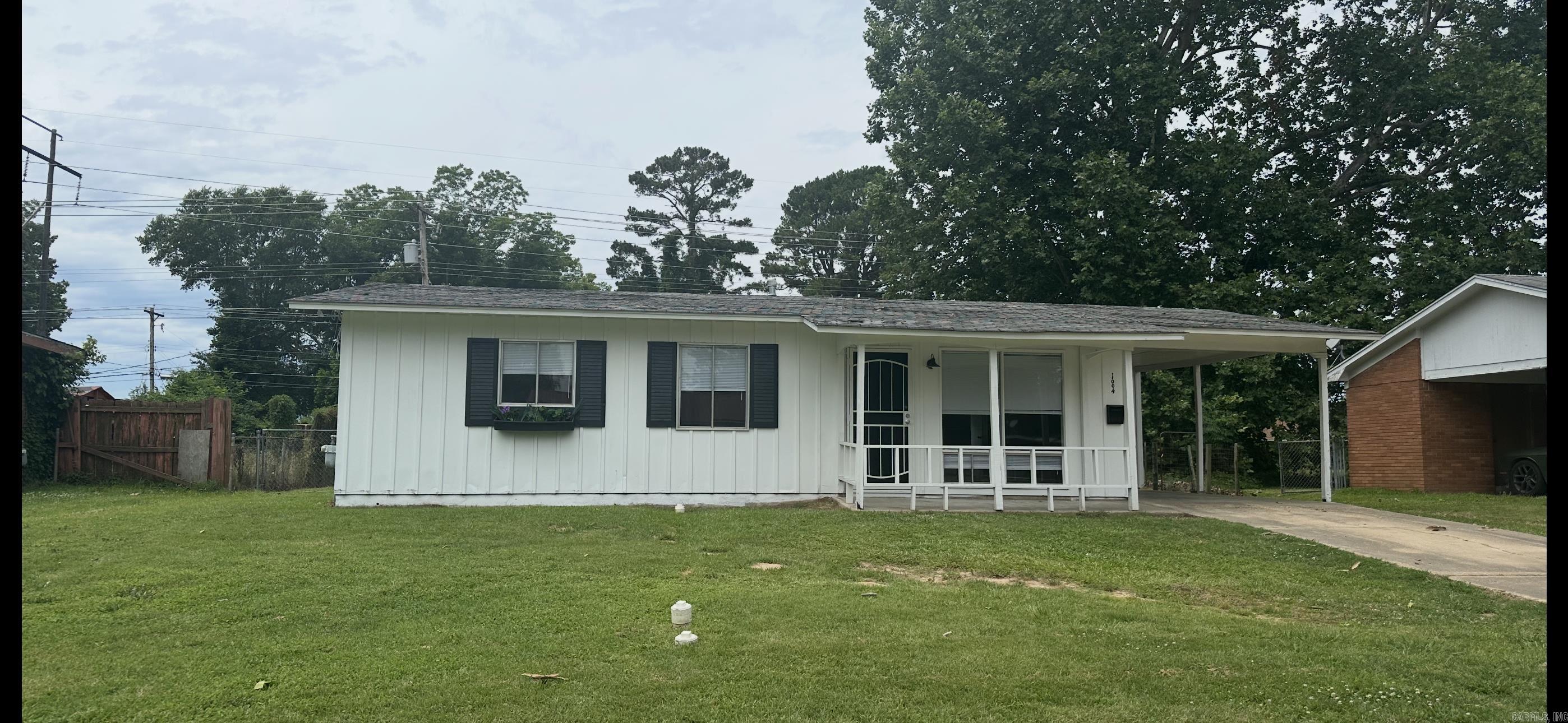 1004  Bloomfield Dr.  Pine Bluff, AR