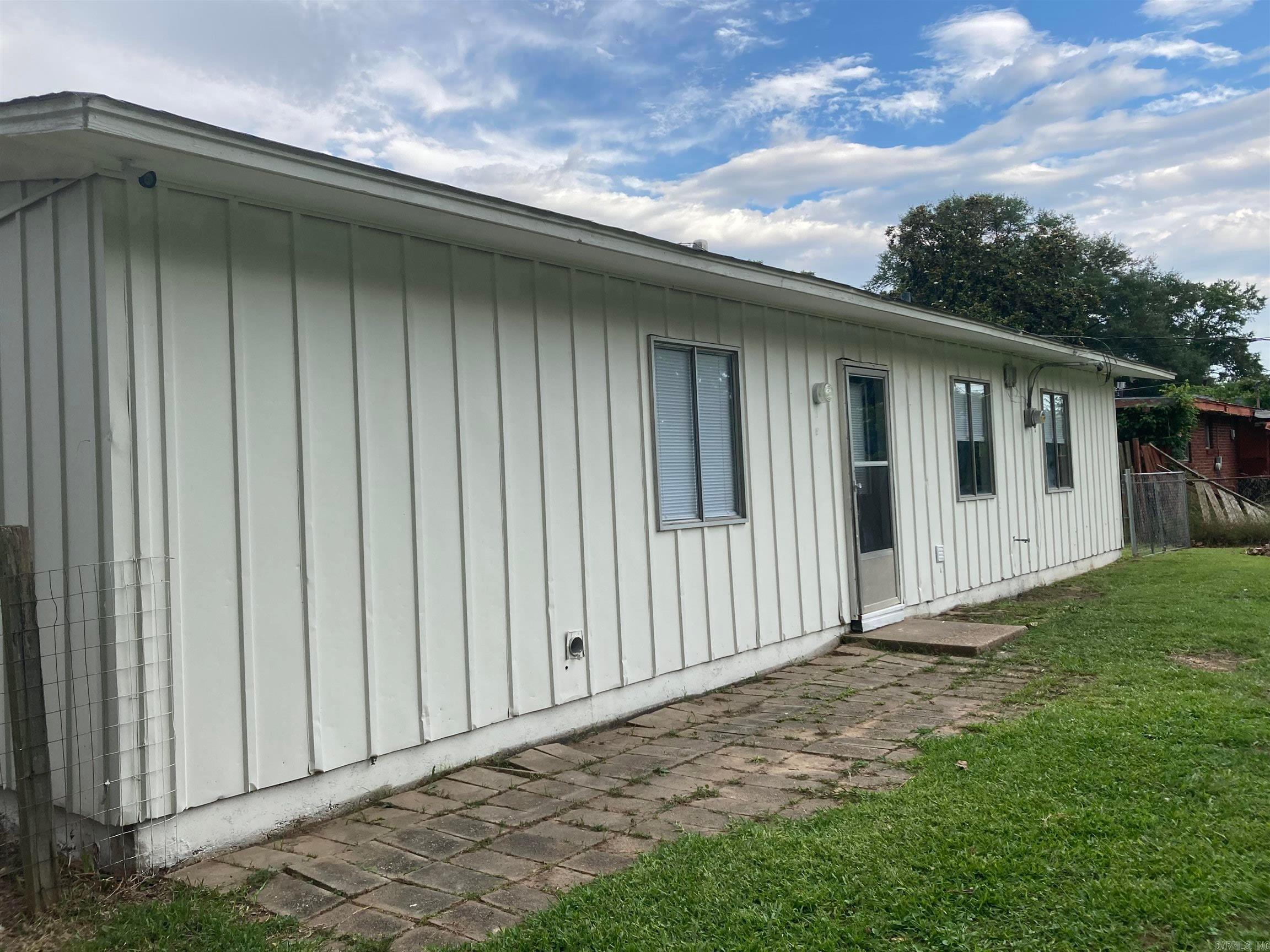 1004  Bloomfield Dr.  Pine Bluff, AR