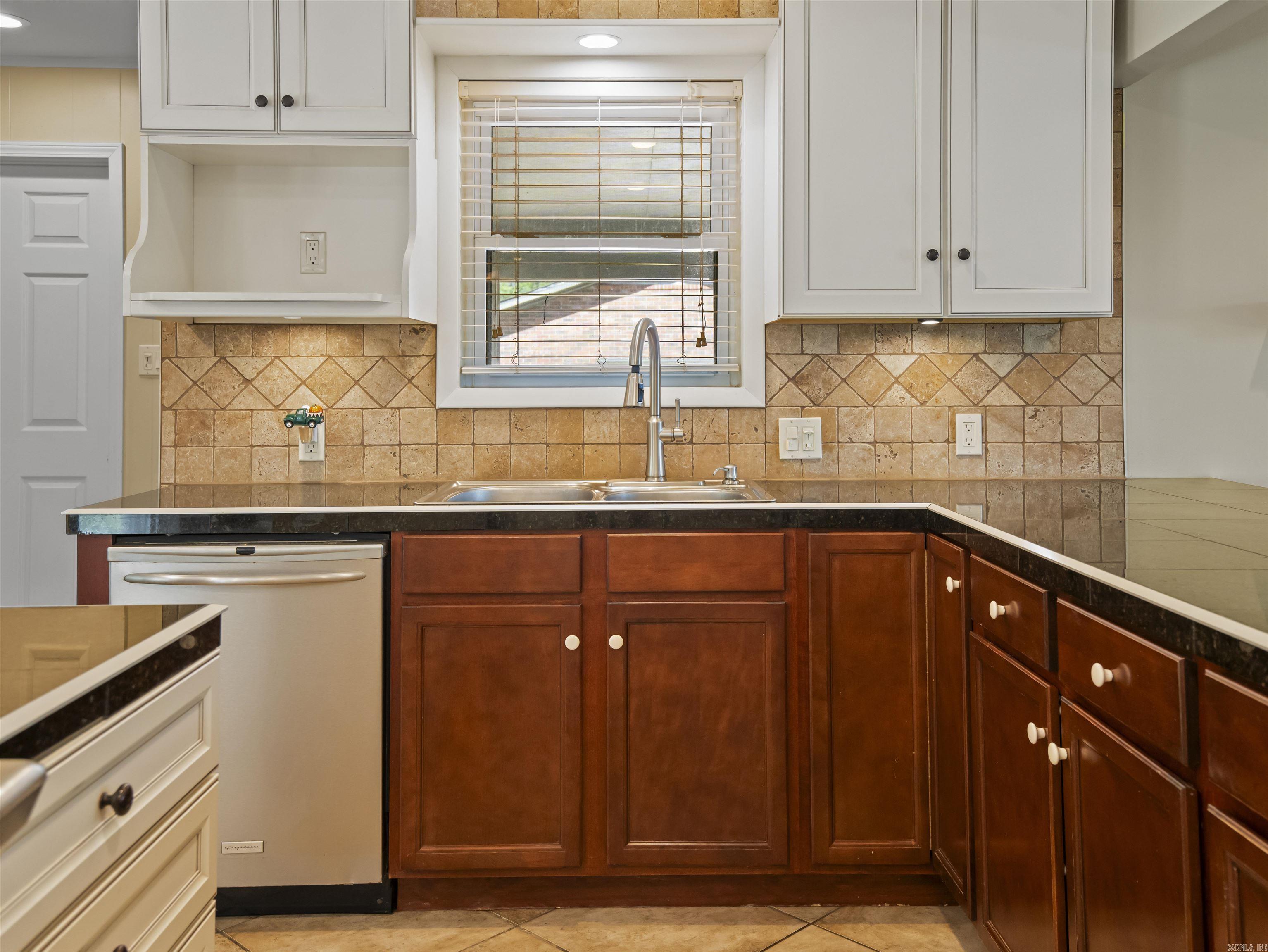 217  Yorkshire  Hot Springs, AR