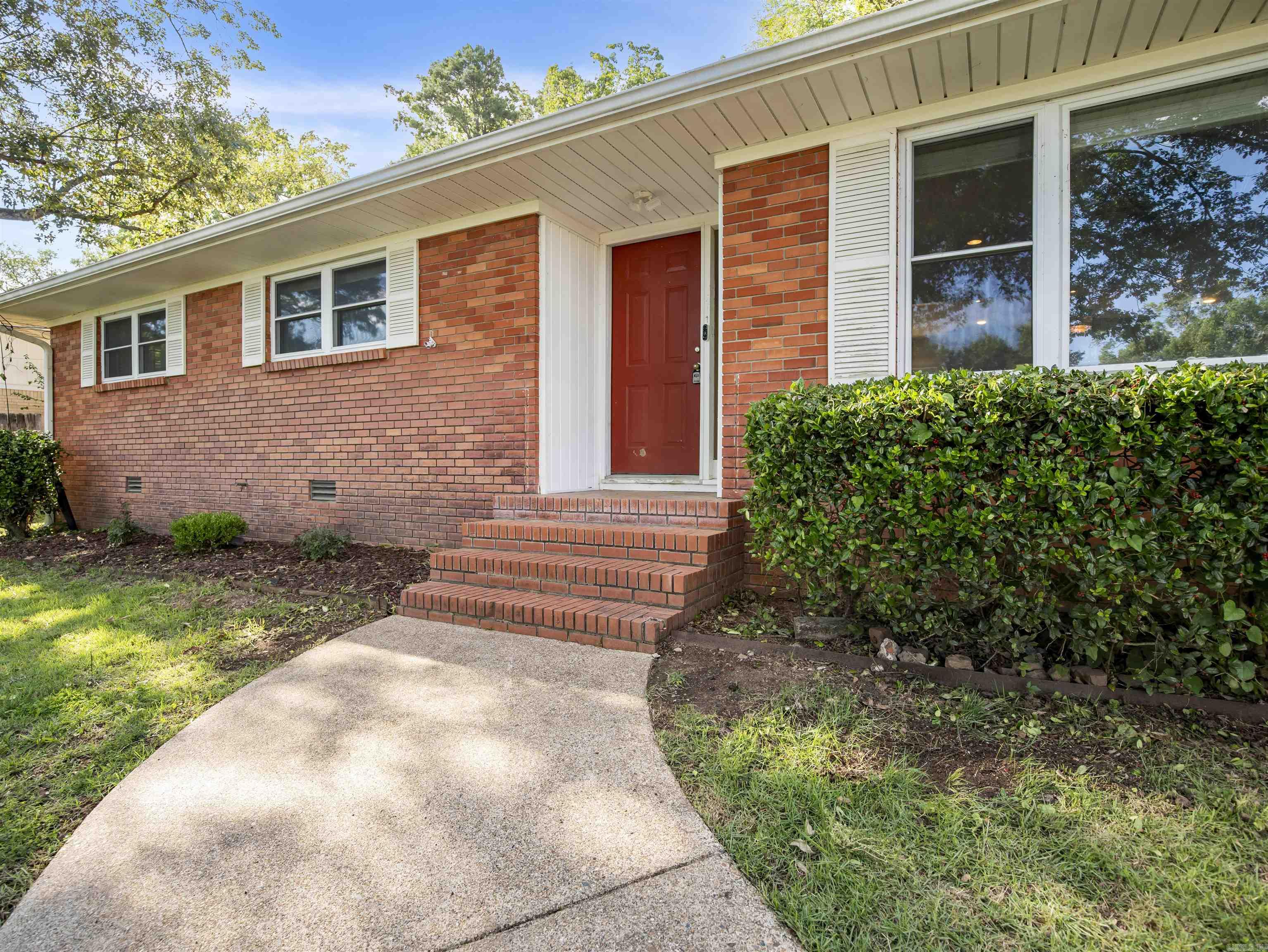 217  Yorkshire  Hot Springs, AR