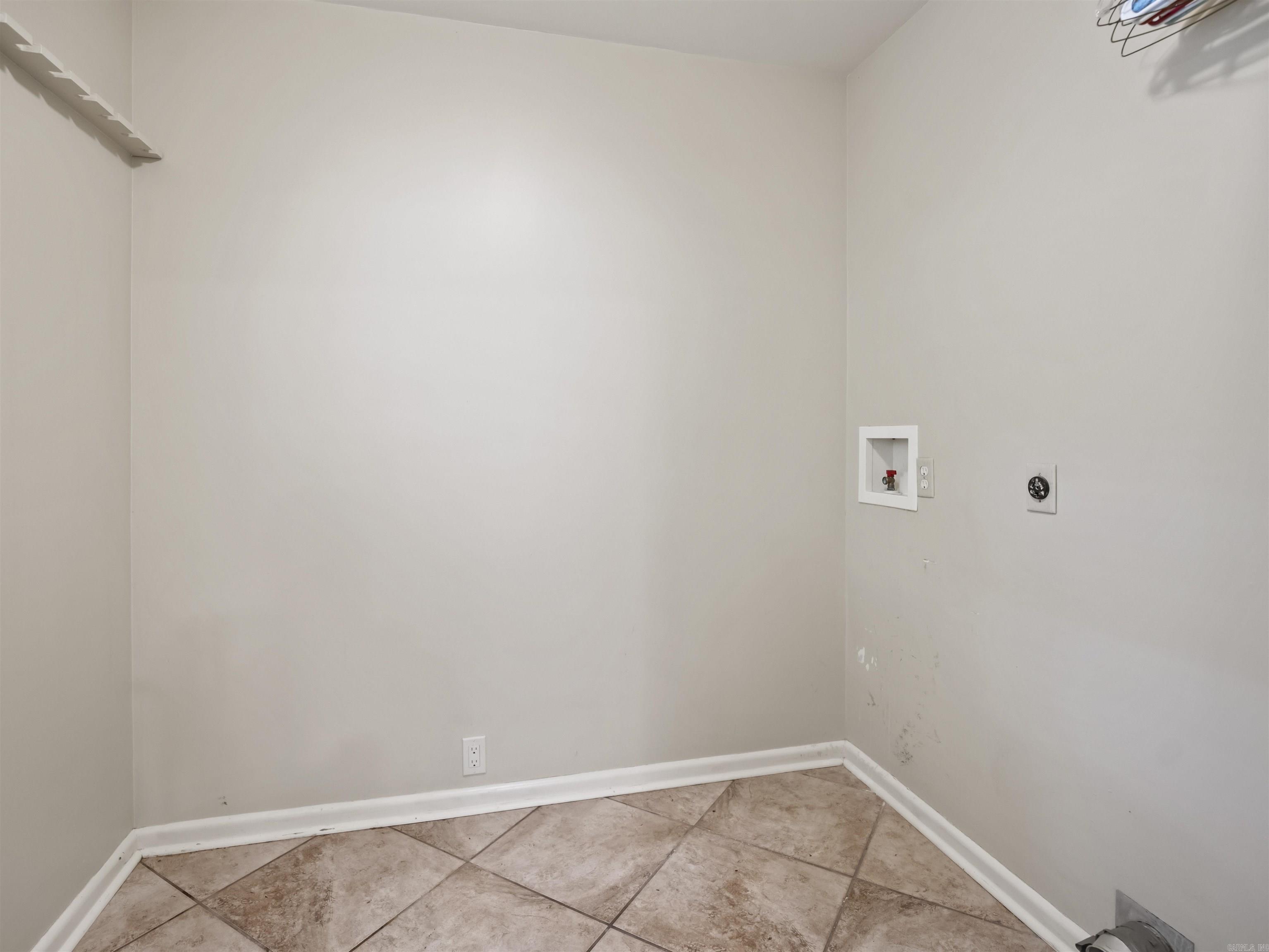 217  Yorkshire  Hot Springs, AR