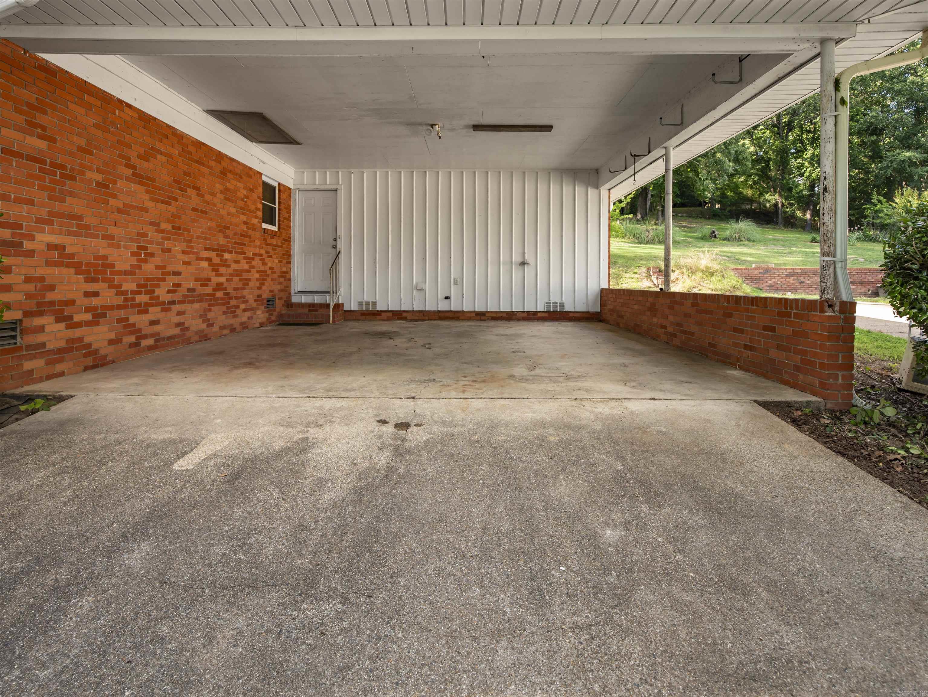 217  Yorkshire  Hot Springs, AR