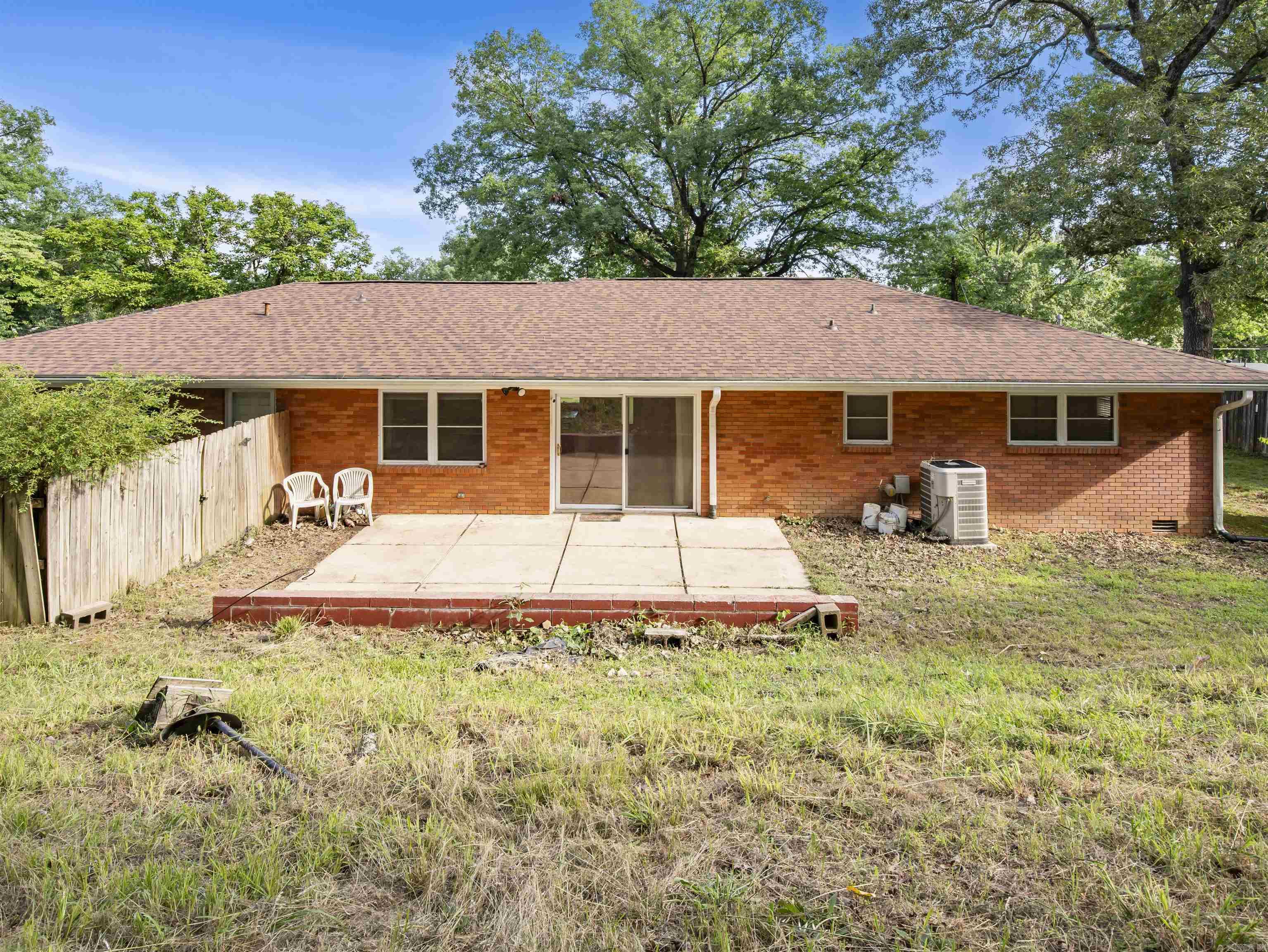 217  Yorkshire  Hot Springs, AR