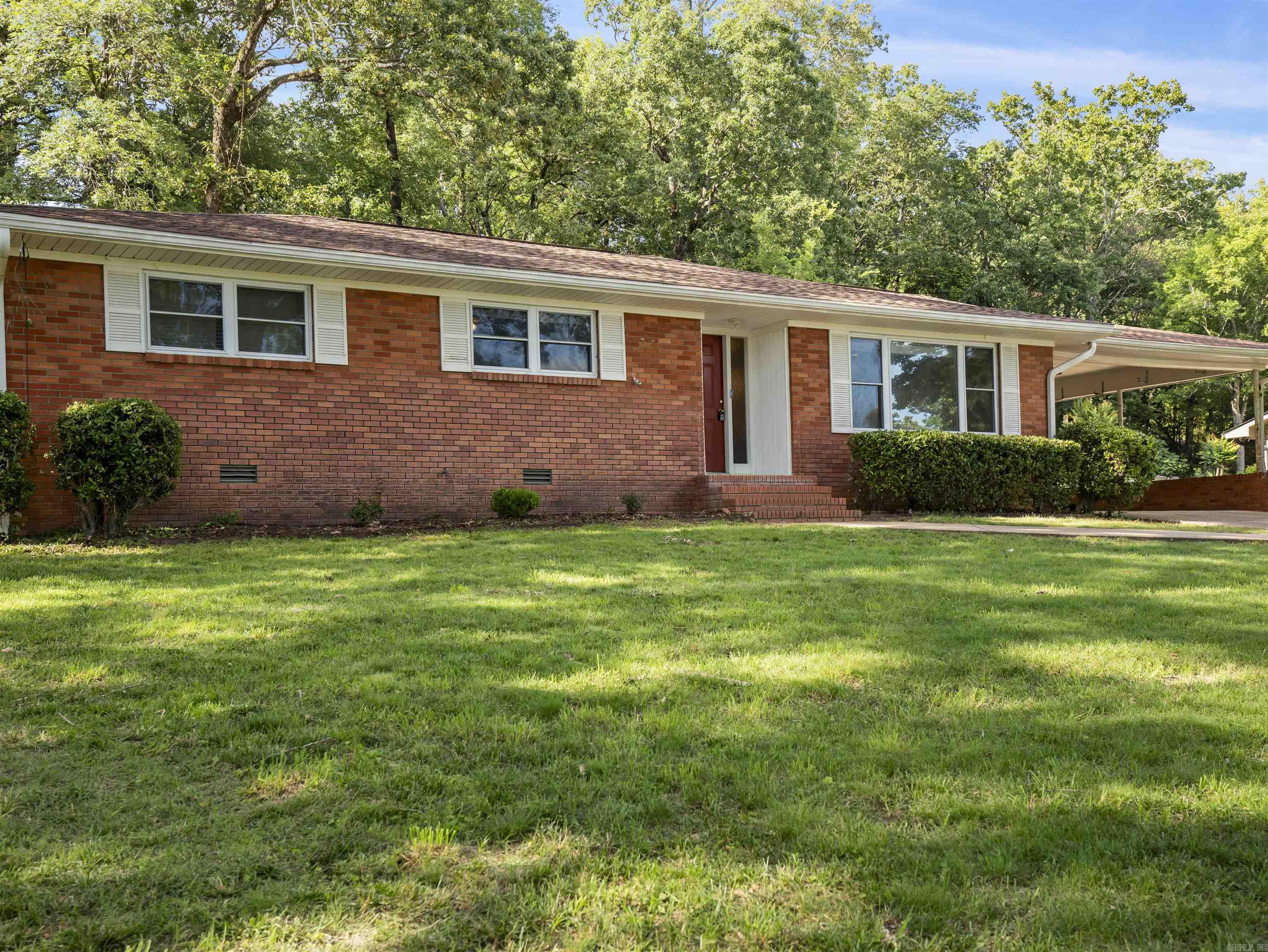 217  Yorkshire  Hot Springs, AR