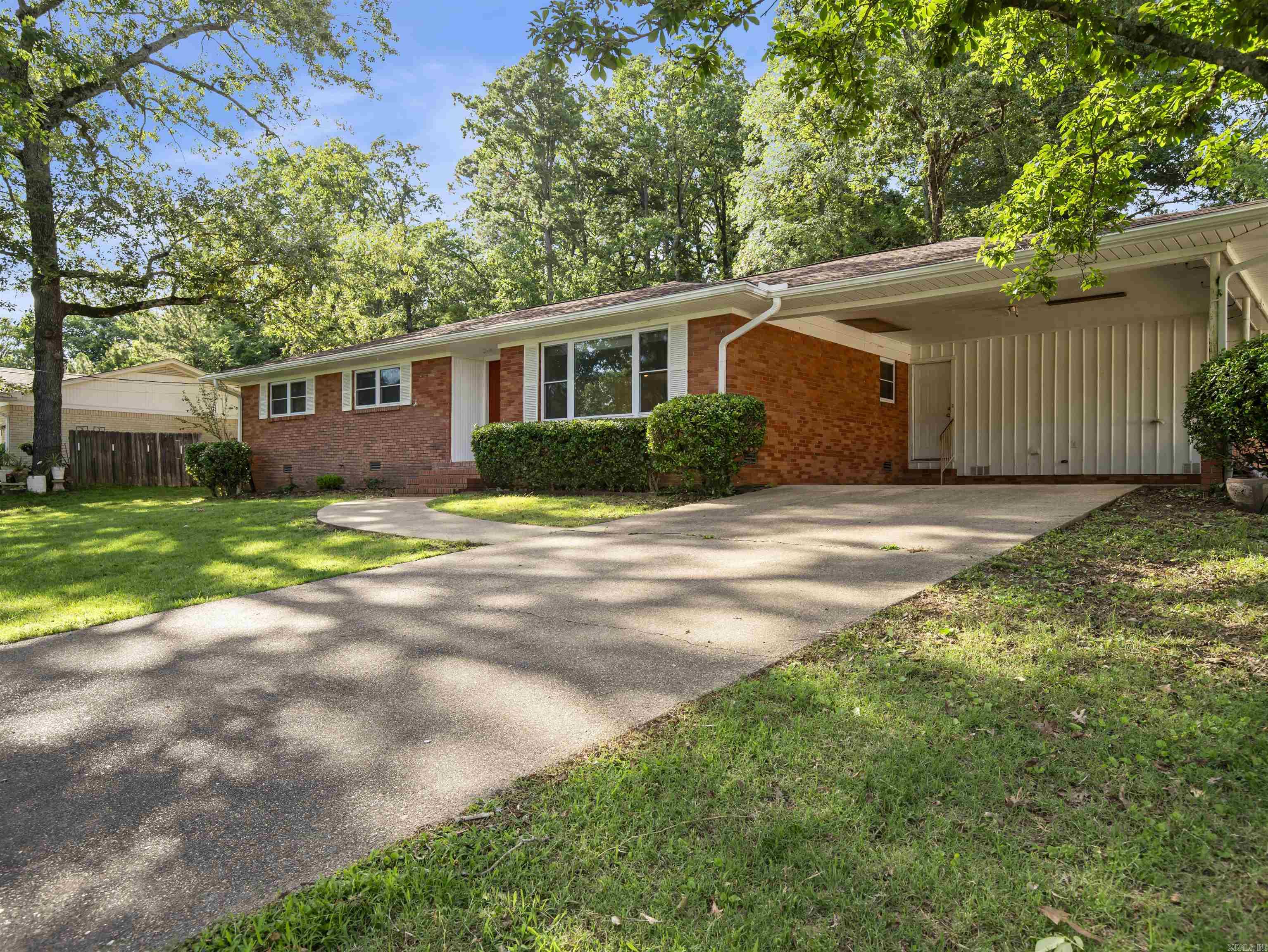 217  Yorkshire  Hot Springs, AR