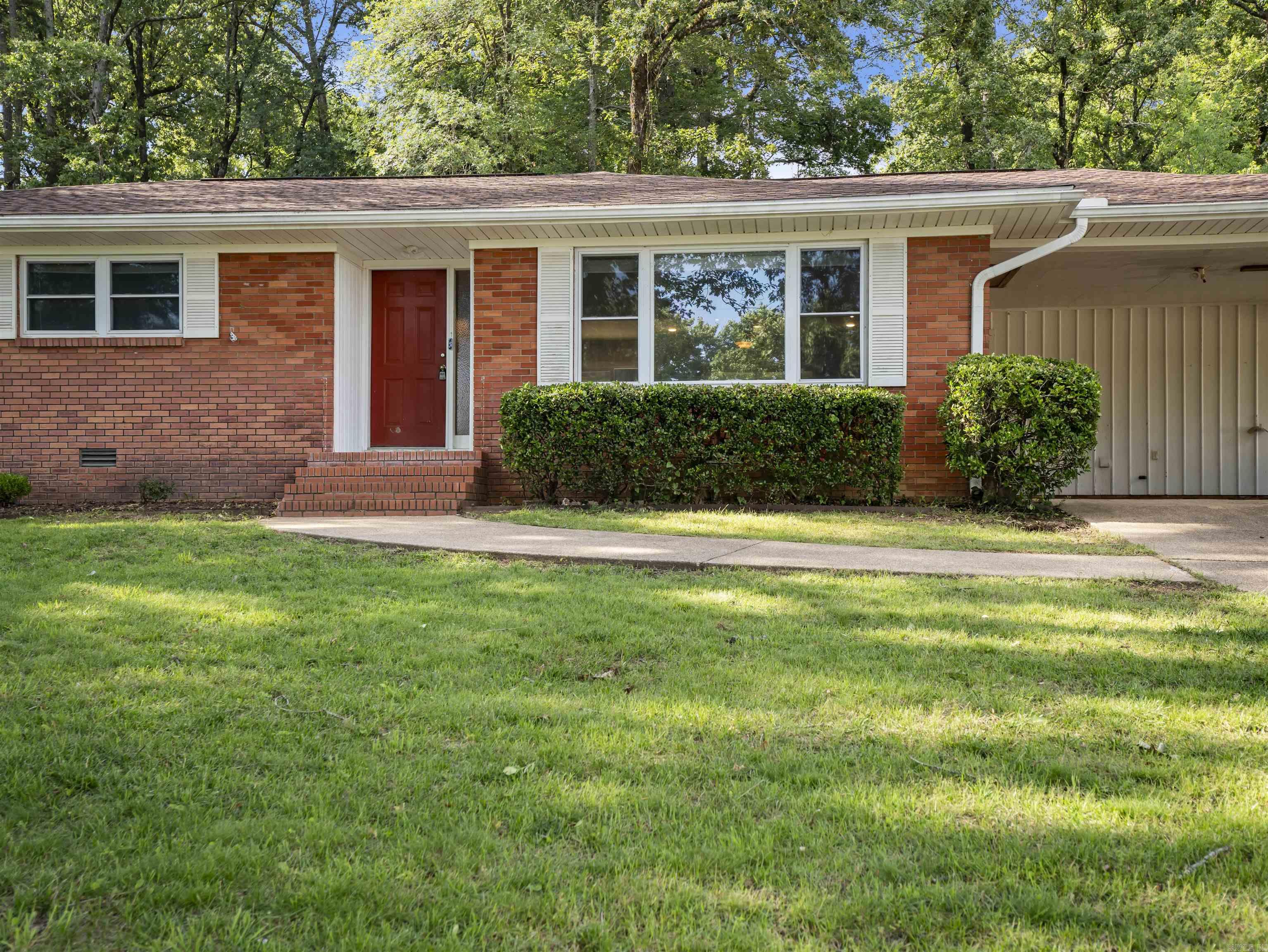 217  Yorkshire  Hot Springs, AR