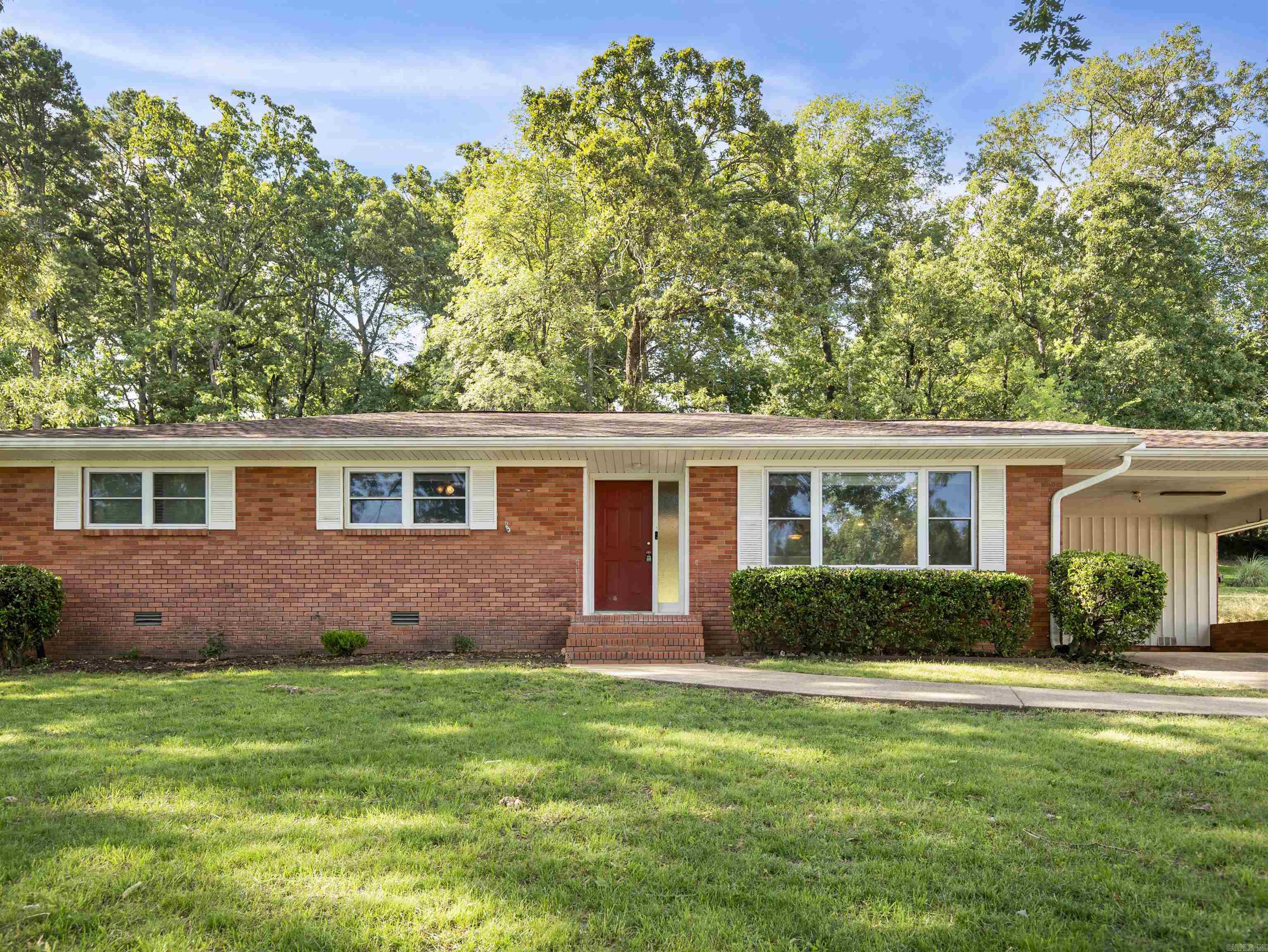 217  Yorkshire  Hot Springs, AR