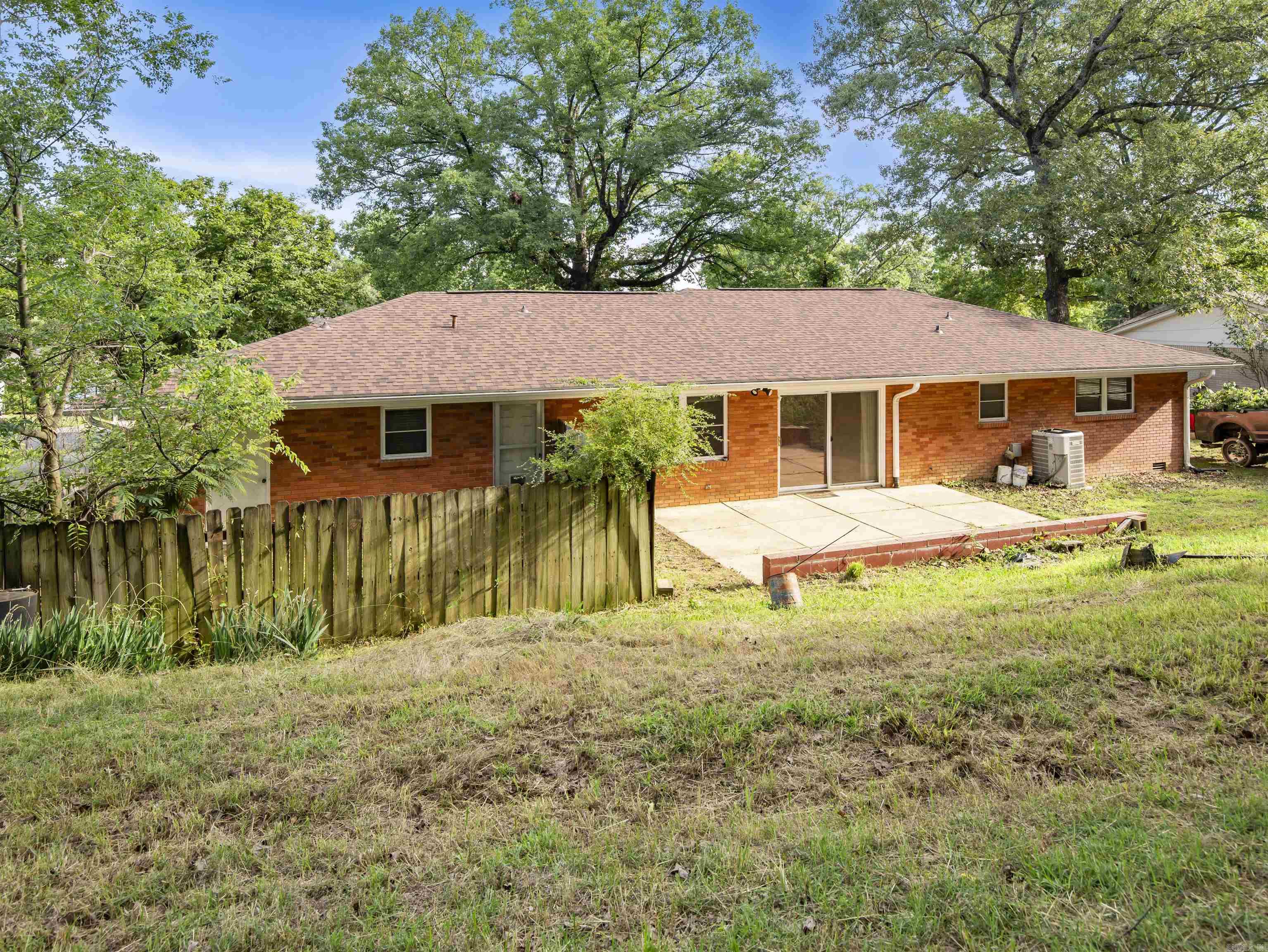 217  Yorkshire  Hot Springs, AR