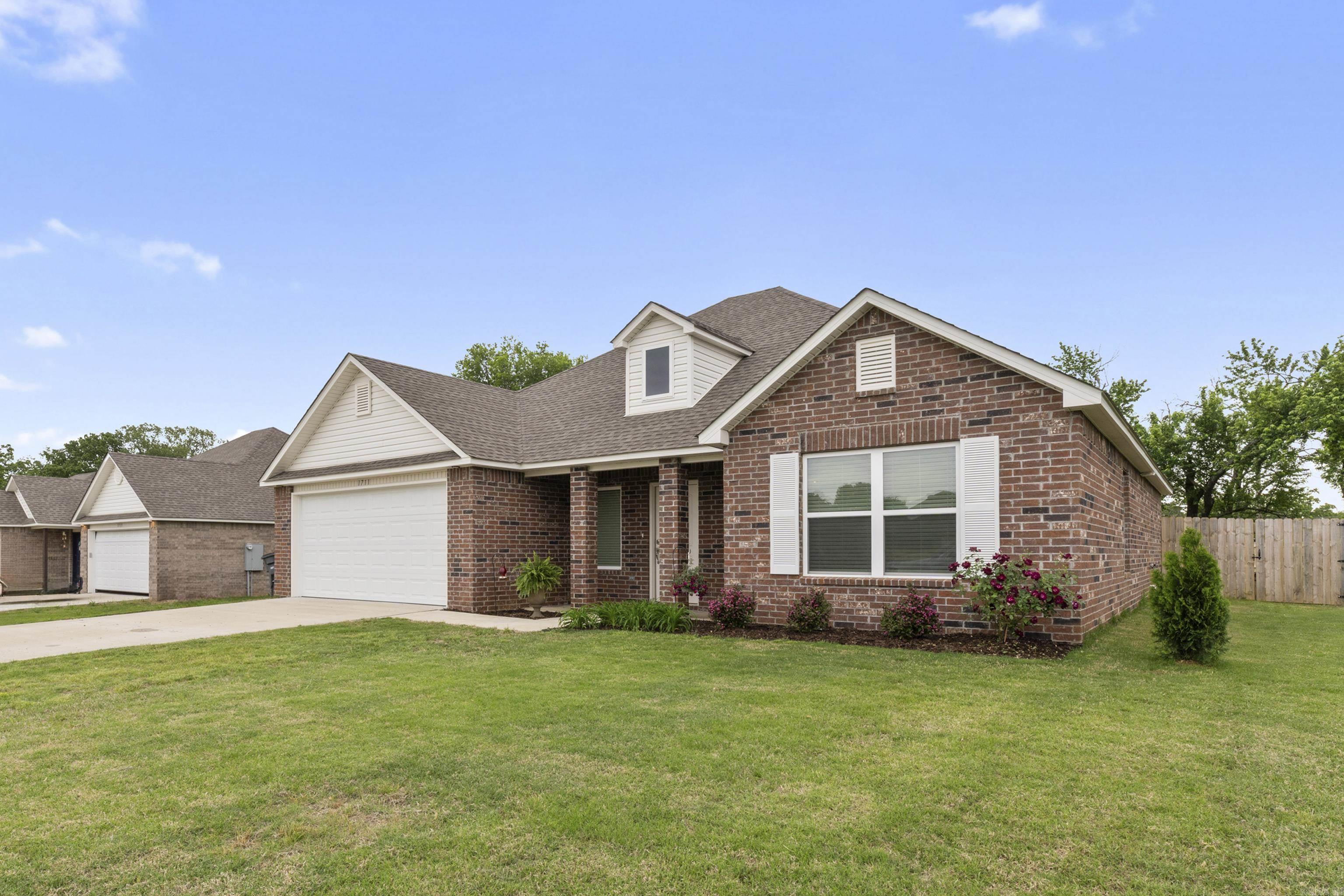 1711  Ridgefield  Searcy, AR