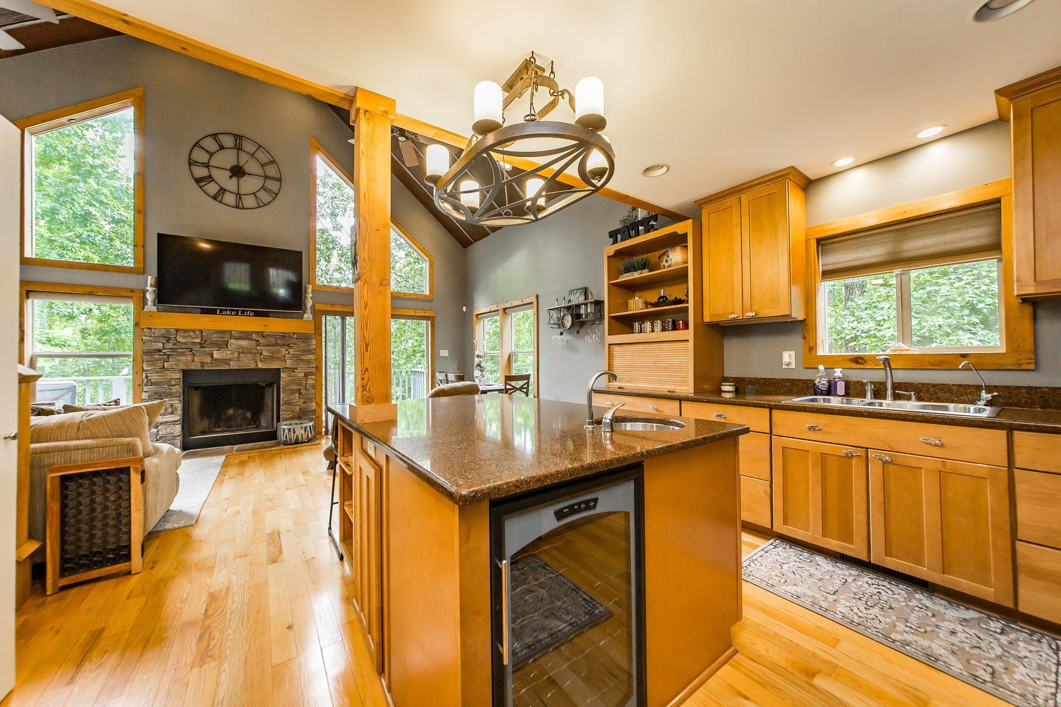 220  Brown Rd.  Greers Ferry, AR