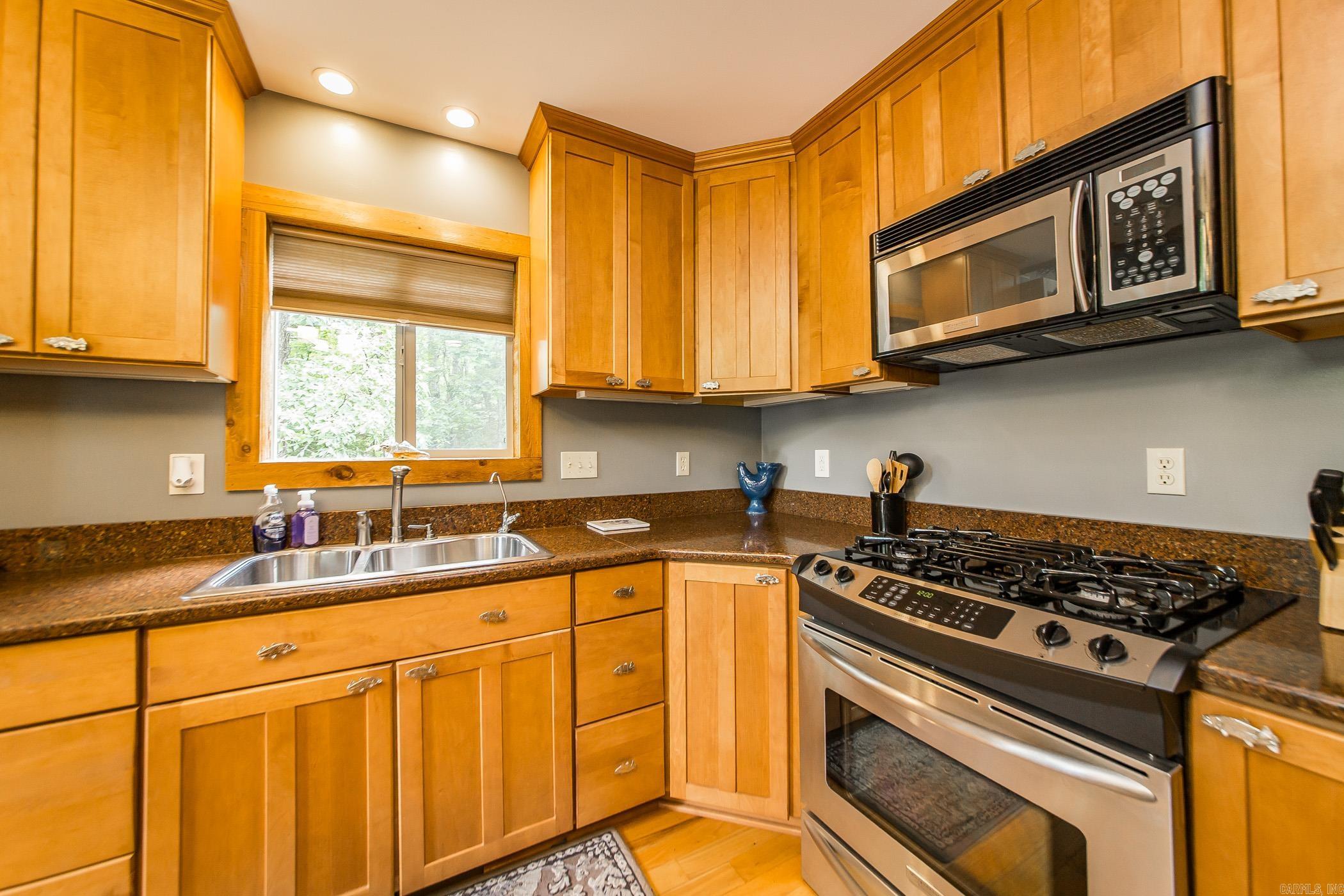 220  Brown Rd.  Greers Ferry, AR