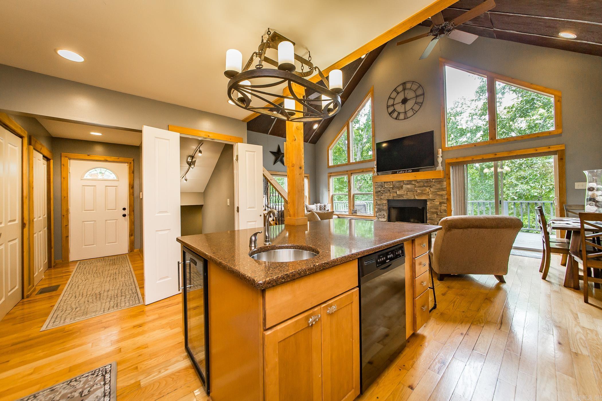 220  Brown Rd.  Greers Ferry, AR